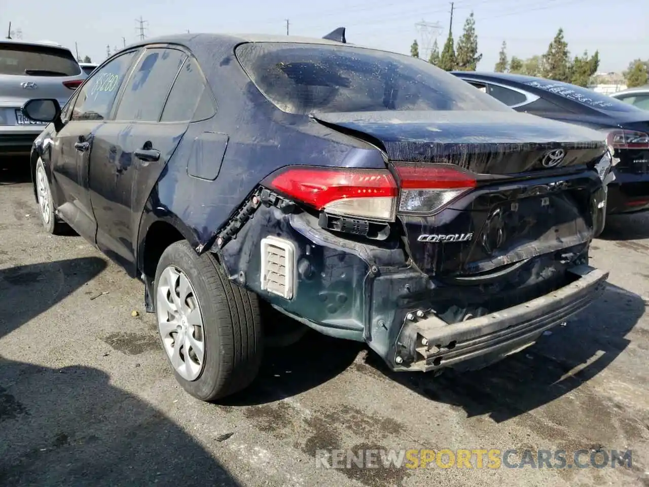 3 Photograph of a damaged car JTDEPRAE7LJ077673 TOYOTA COROLLA 2020