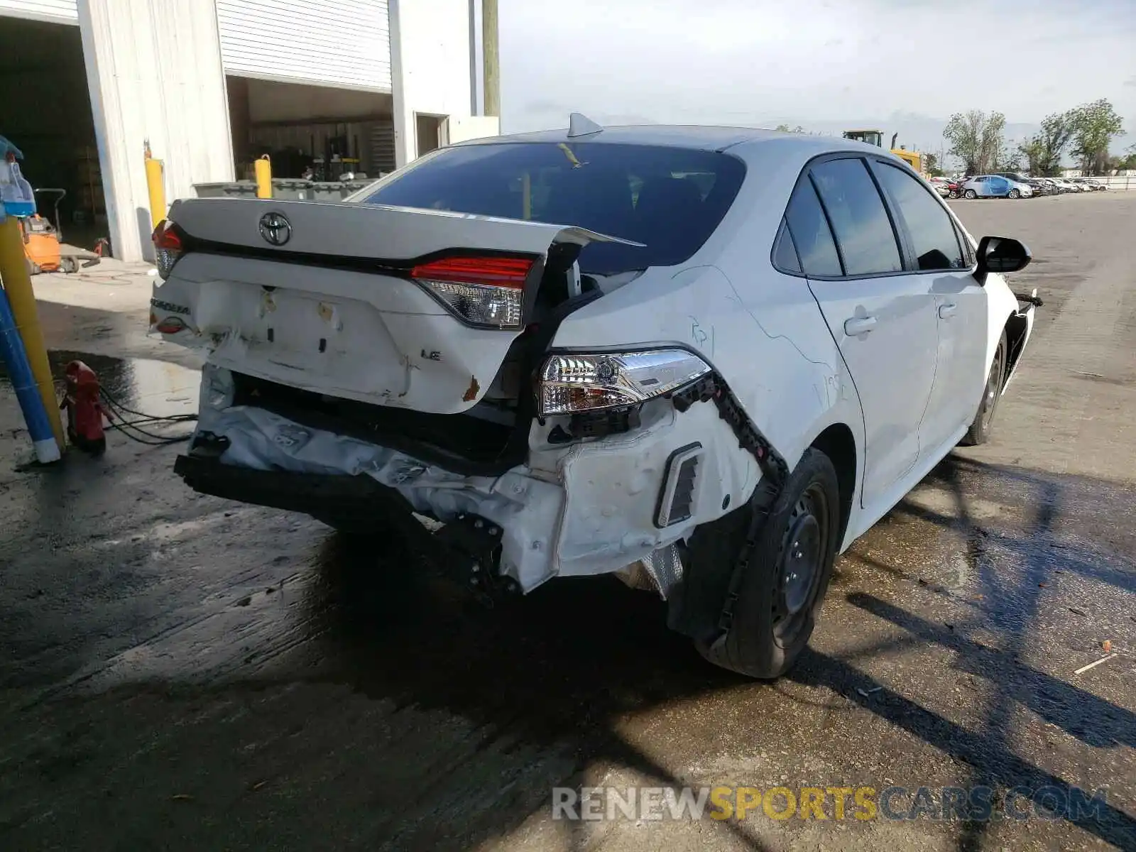 4 Photograph of a damaged car JTDEPRAE7LJ079648 TOYOTA COROLLA 2020