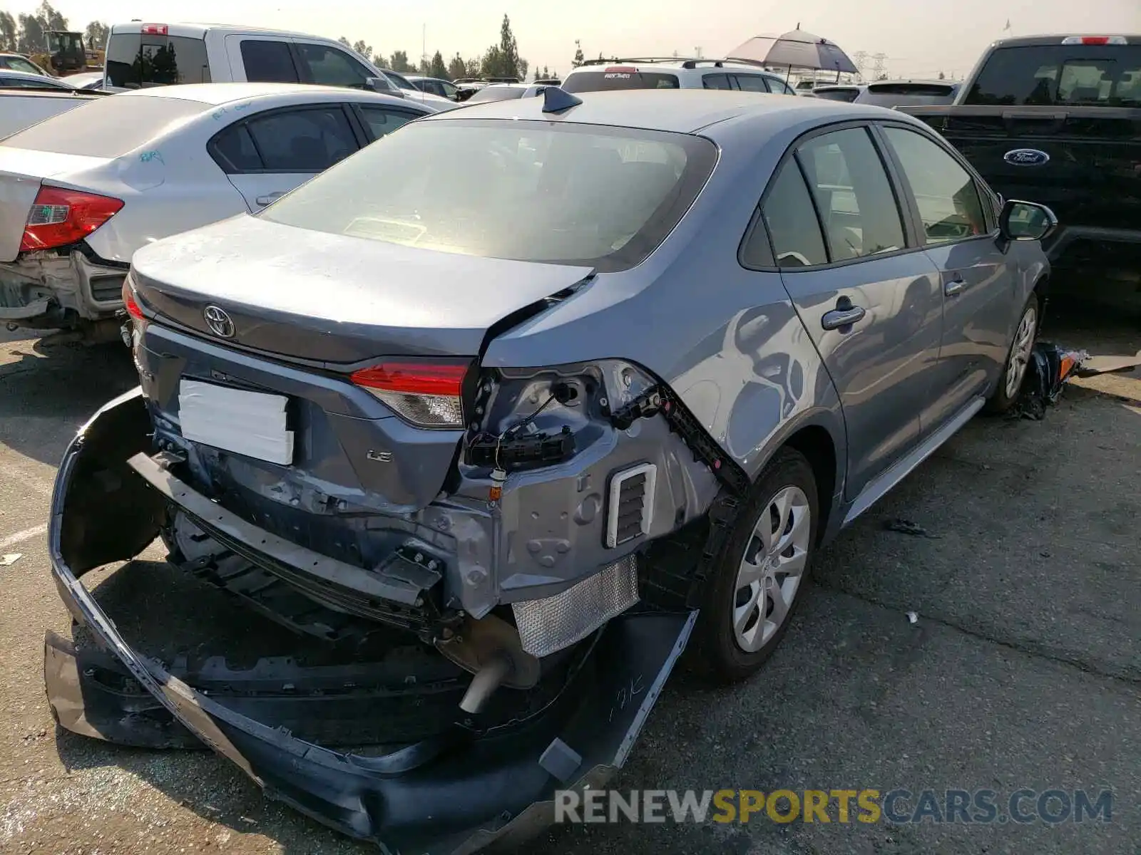 4 Photograph of a damaged car JTDEPRAE7LJ080783 TOYOTA COROLLA 2020