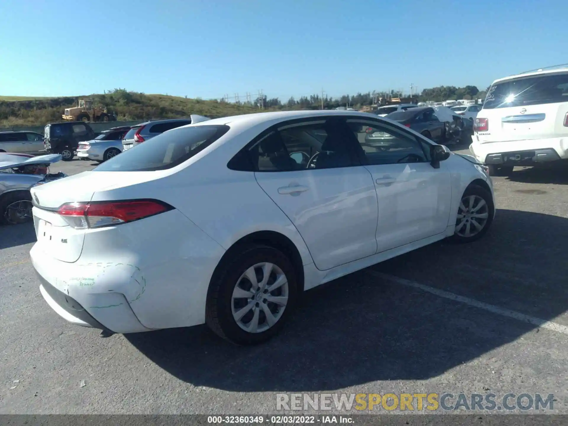 4 Photograph of a damaged car JTDEPRAE7LJ080802 TOYOTA COROLLA 2020