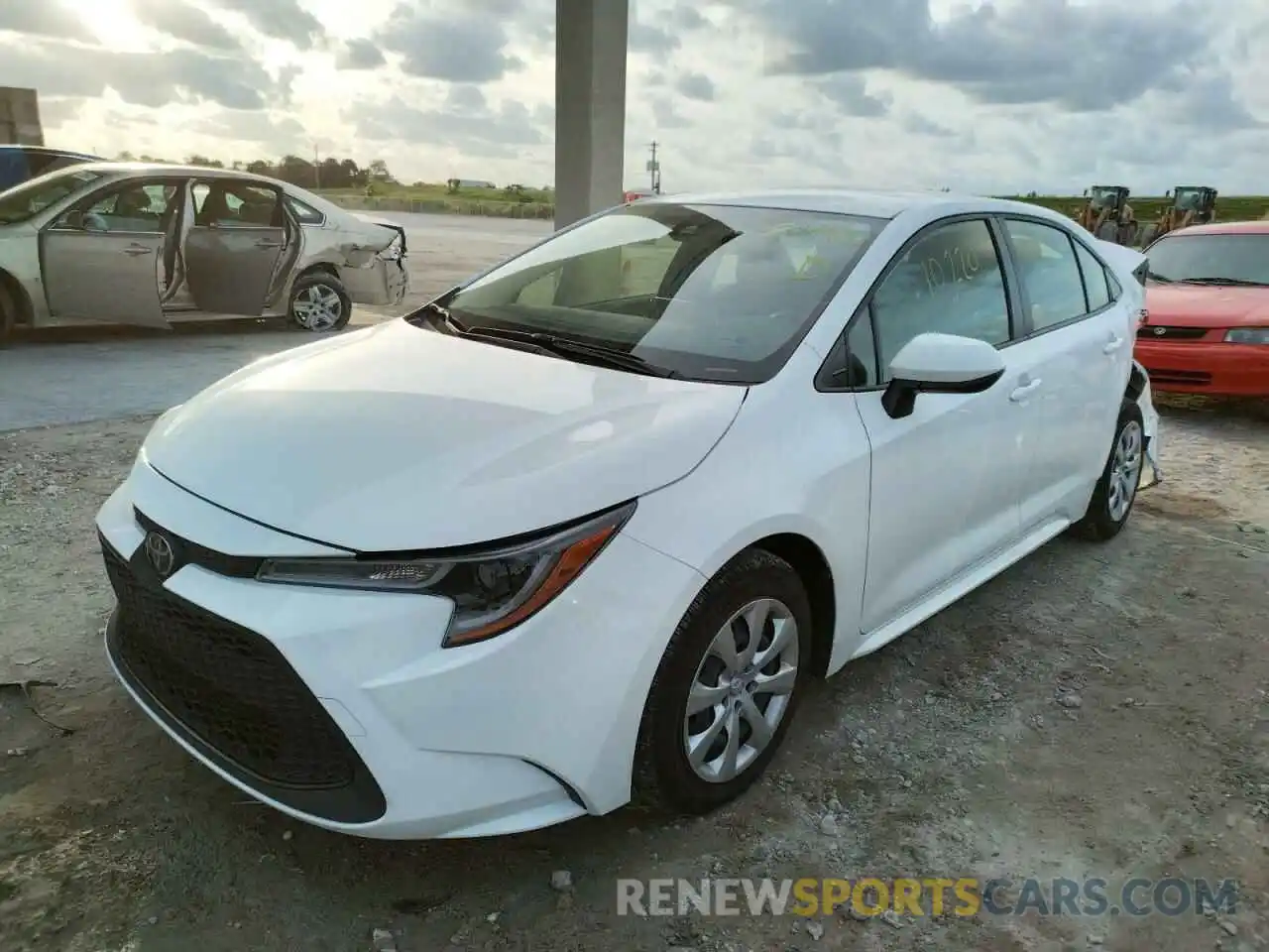 2 Photograph of a damaged car JTDEPRAE7LJ081349 TOYOTA COROLLA 2020