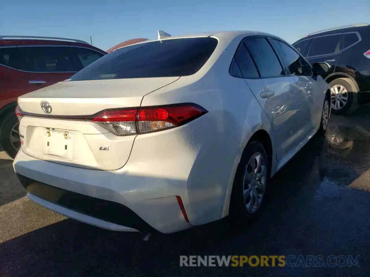 4 Photograph of a damaged car JTDEPRAE7LJ082162 TOYOTA COROLLA 2020