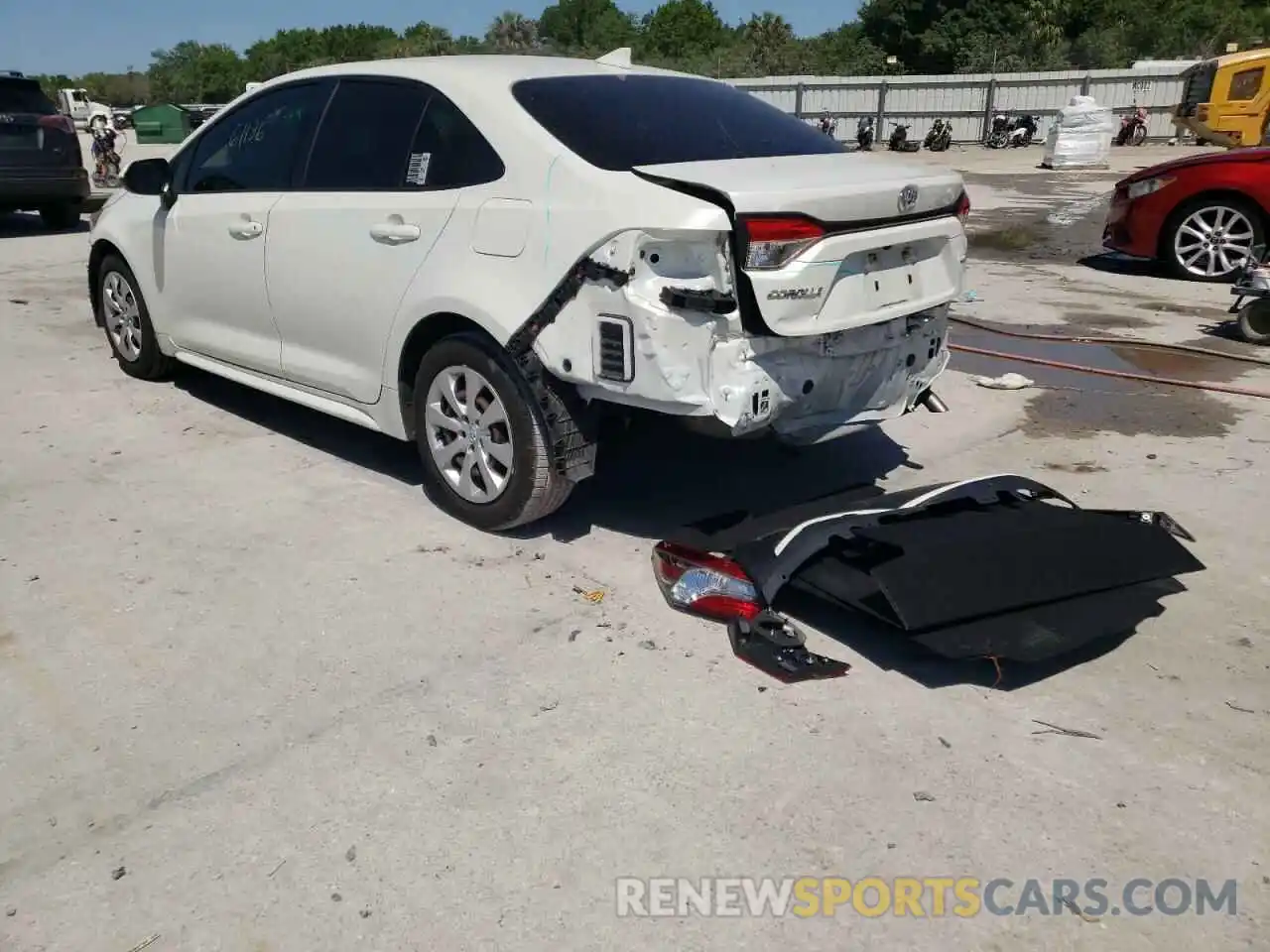 3 Photograph of a damaged car JTDEPRAE7LJ083828 TOYOTA COROLLA 2020