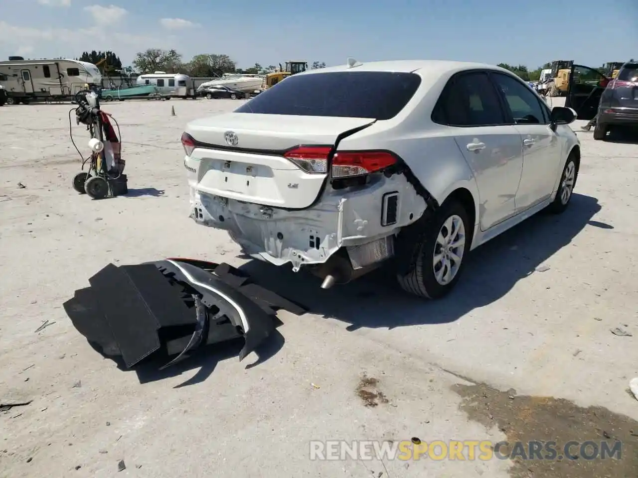 4 Photograph of a damaged car JTDEPRAE7LJ083828 TOYOTA COROLLA 2020