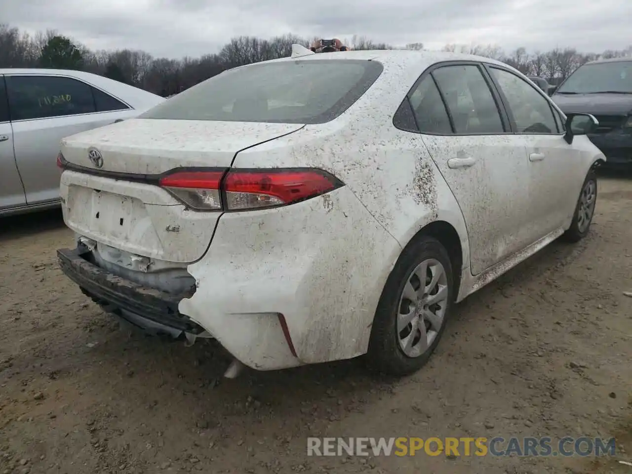 4 Photograph of a damaged car JTDEPRAE7LJ084705 TOYOTA COROLLA 2020