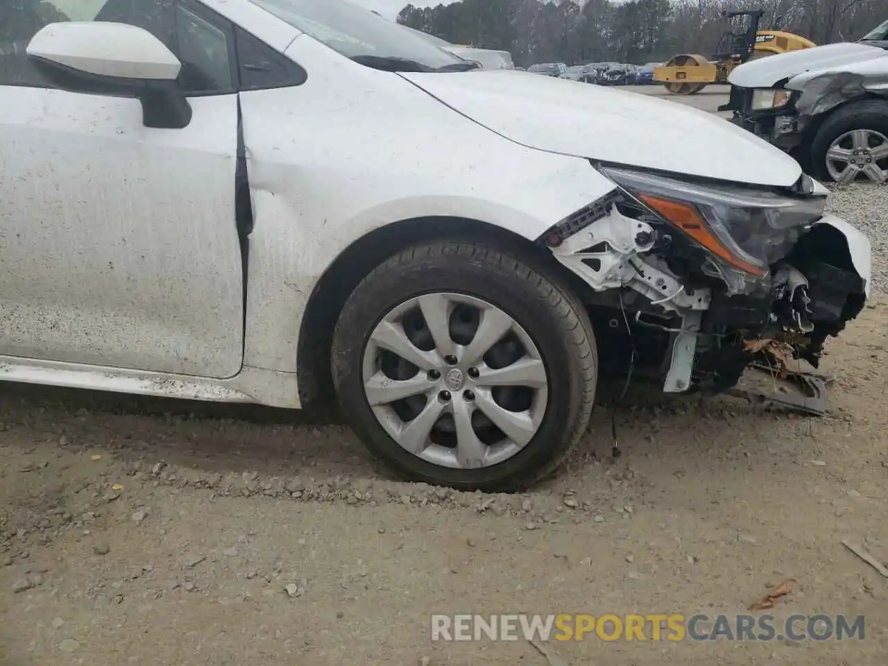 9 Photograph of a damaged car JTDEPRAE7LJ084705 TOYOTA COROLLA 2020