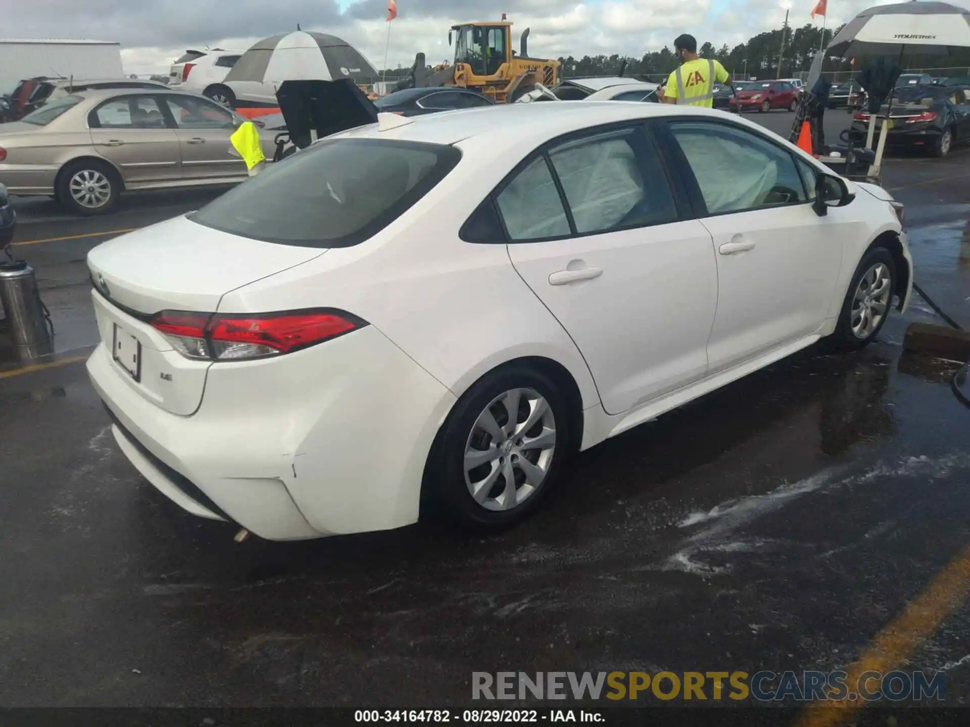 4 Photograph of a damaged car JTDEPRAE7LJ085756 TOYOTA COROLLA 2020