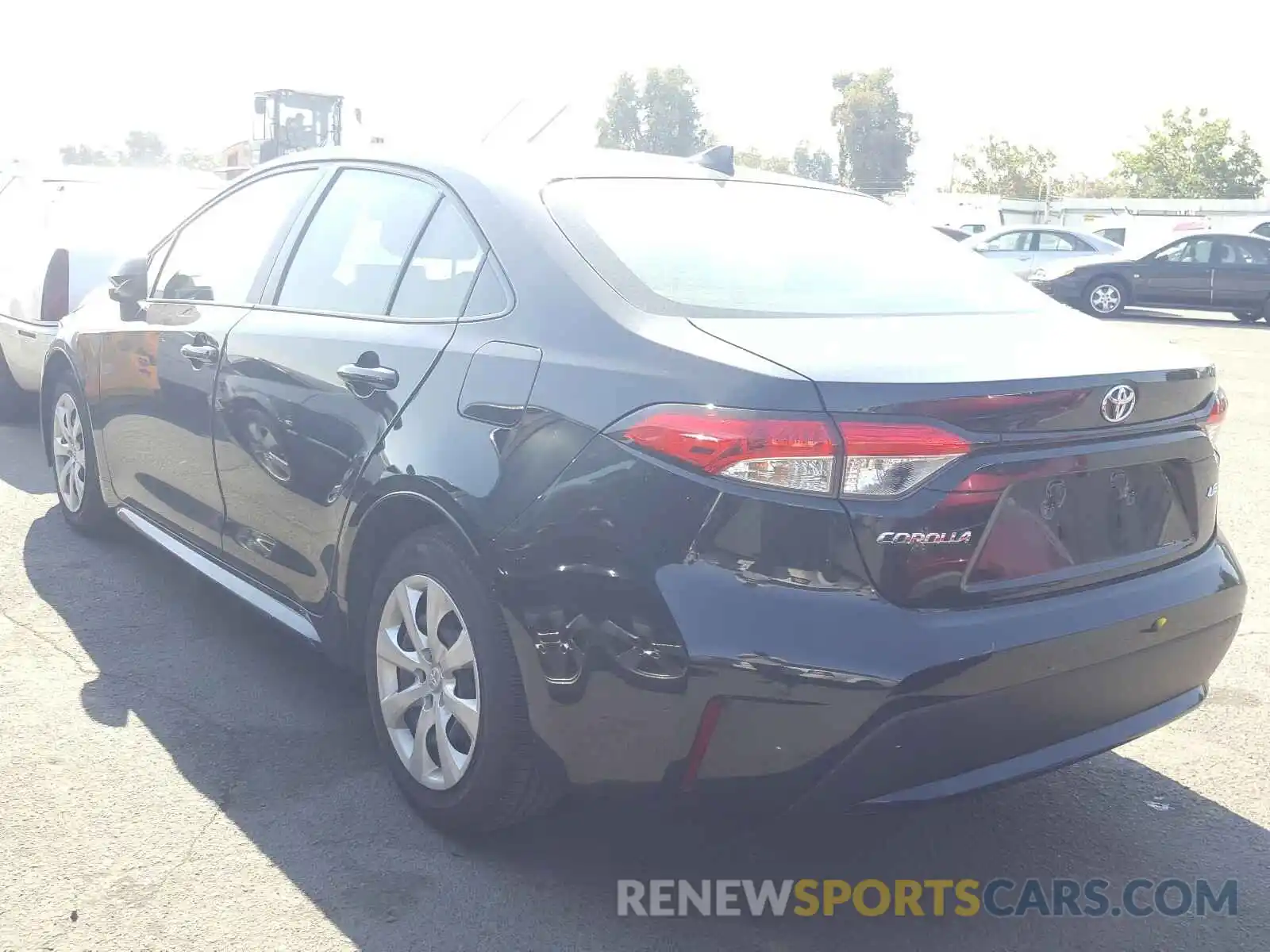 3 Photograph of a damaged car JTDEPRAE7LJ085787 TOYOTA COROLLA 2020