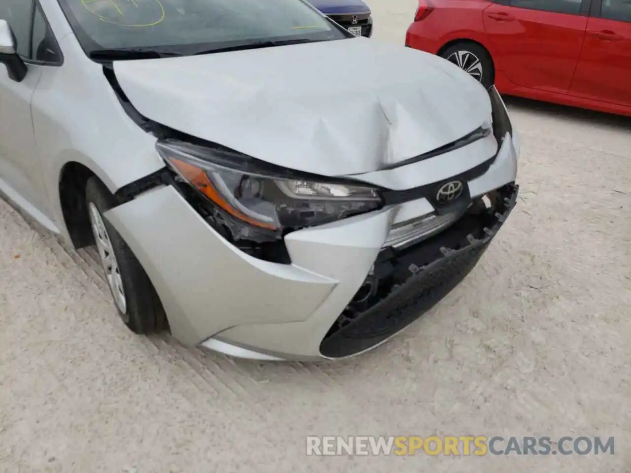 9 Photograph of a damaged car JTDEPRAE7LJ087619 TOYOTA COROLLA 2020