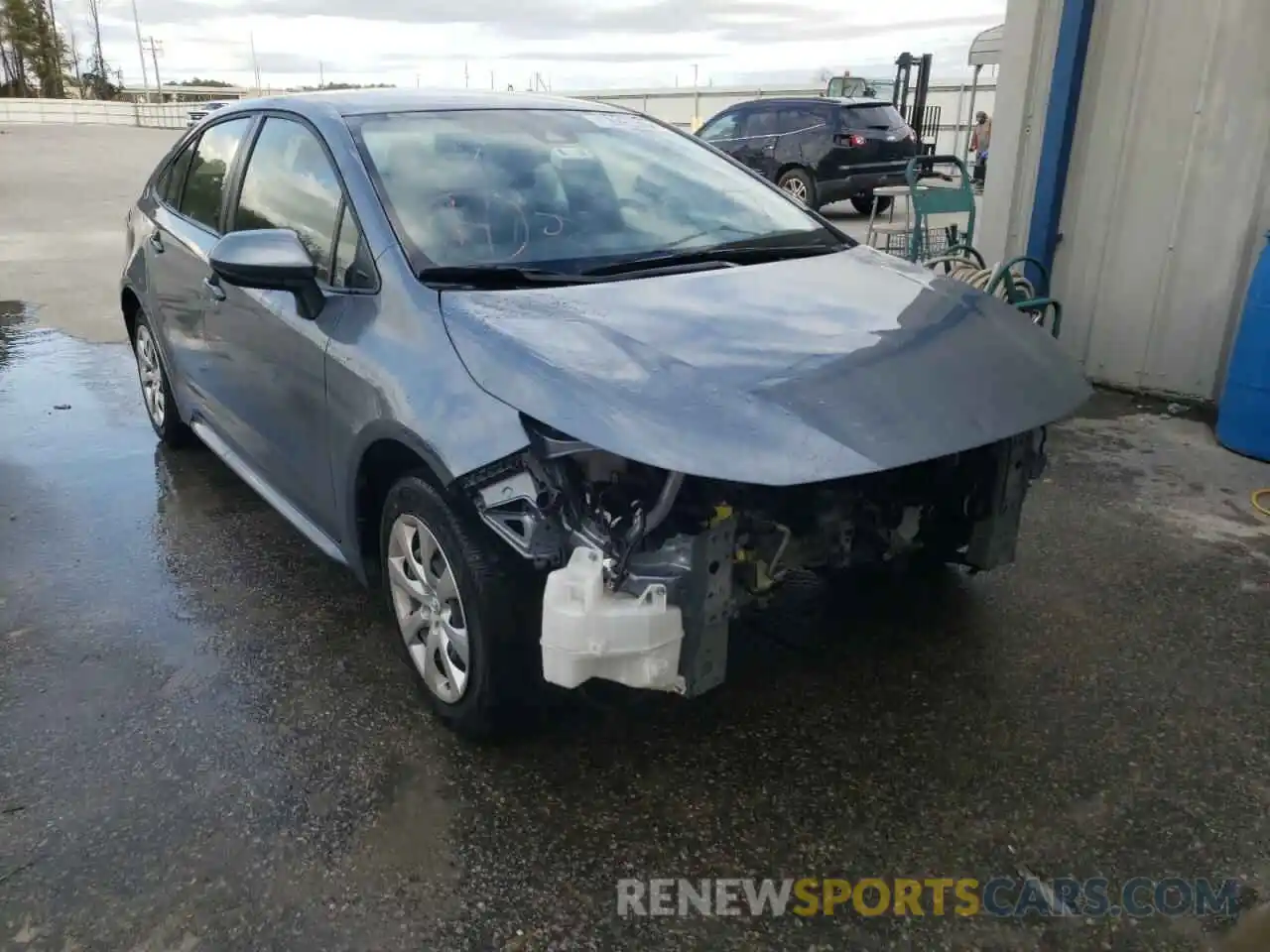 1 Photograph of a damaged car JTDEPRAE7LJ087863 TOYOTA COROLLA 2020