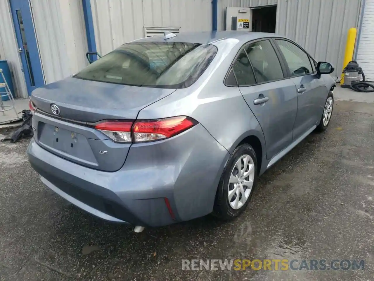 4 Photograph of a damaged car JTDEPRAE7LJ087863 TOYOTA COROLLA 2020