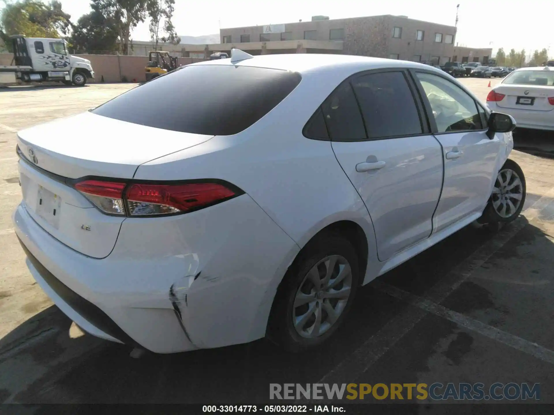 4 Photograph of a damaged car JTDEPRAE7LJ090486 TOYOTA COROLLA 2020