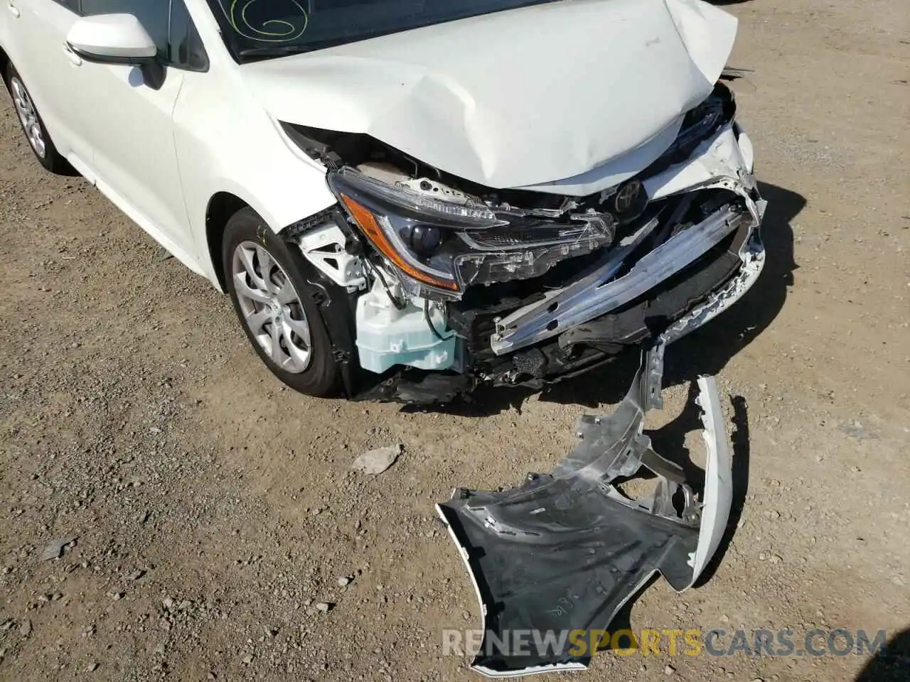 9 Photograph of a damaged car JTDEPRAE7LJ094828 TOYOTA COROLLA 2020