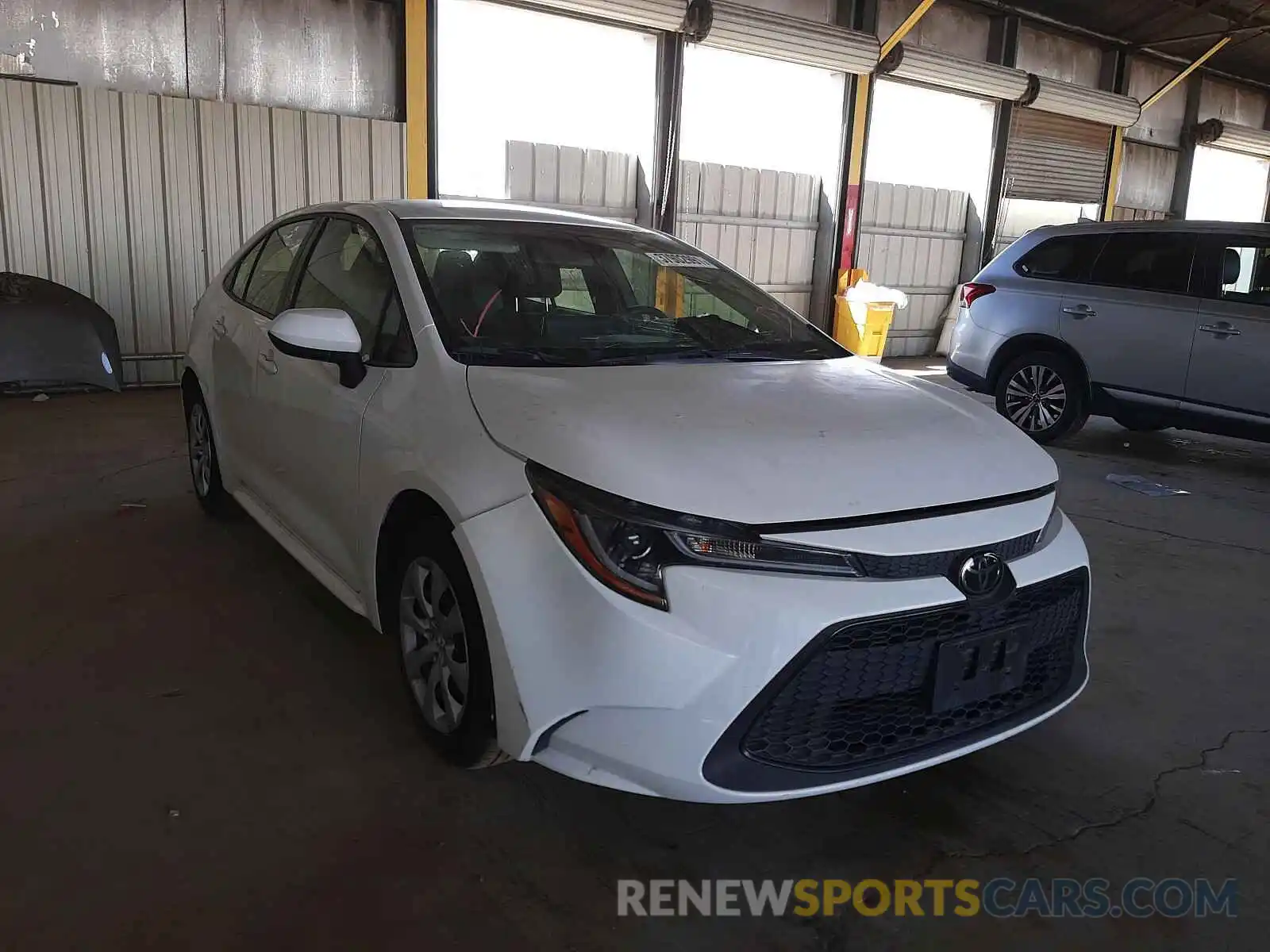 1 Photograph of a damaged car JTDEPRAE7LJ096725 TOYOTA COROLLA 2020