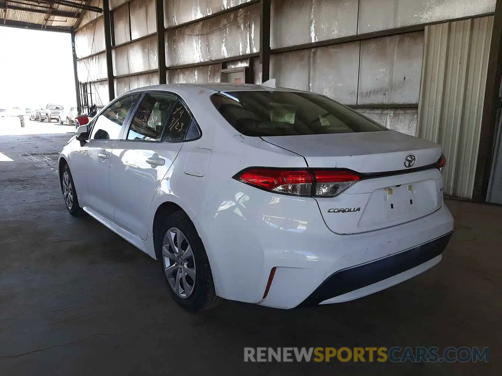 3 Photograph of a damaged car JTDEPRAE7LJ096725 TOYOTA COROLLA 2020