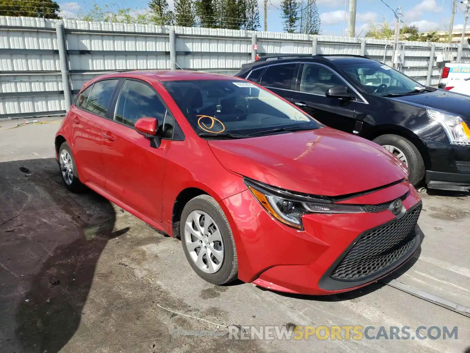 1 Photograph of a damaged car JTDEPRAE7LJ099527 TOYOTA COROLLA 2020