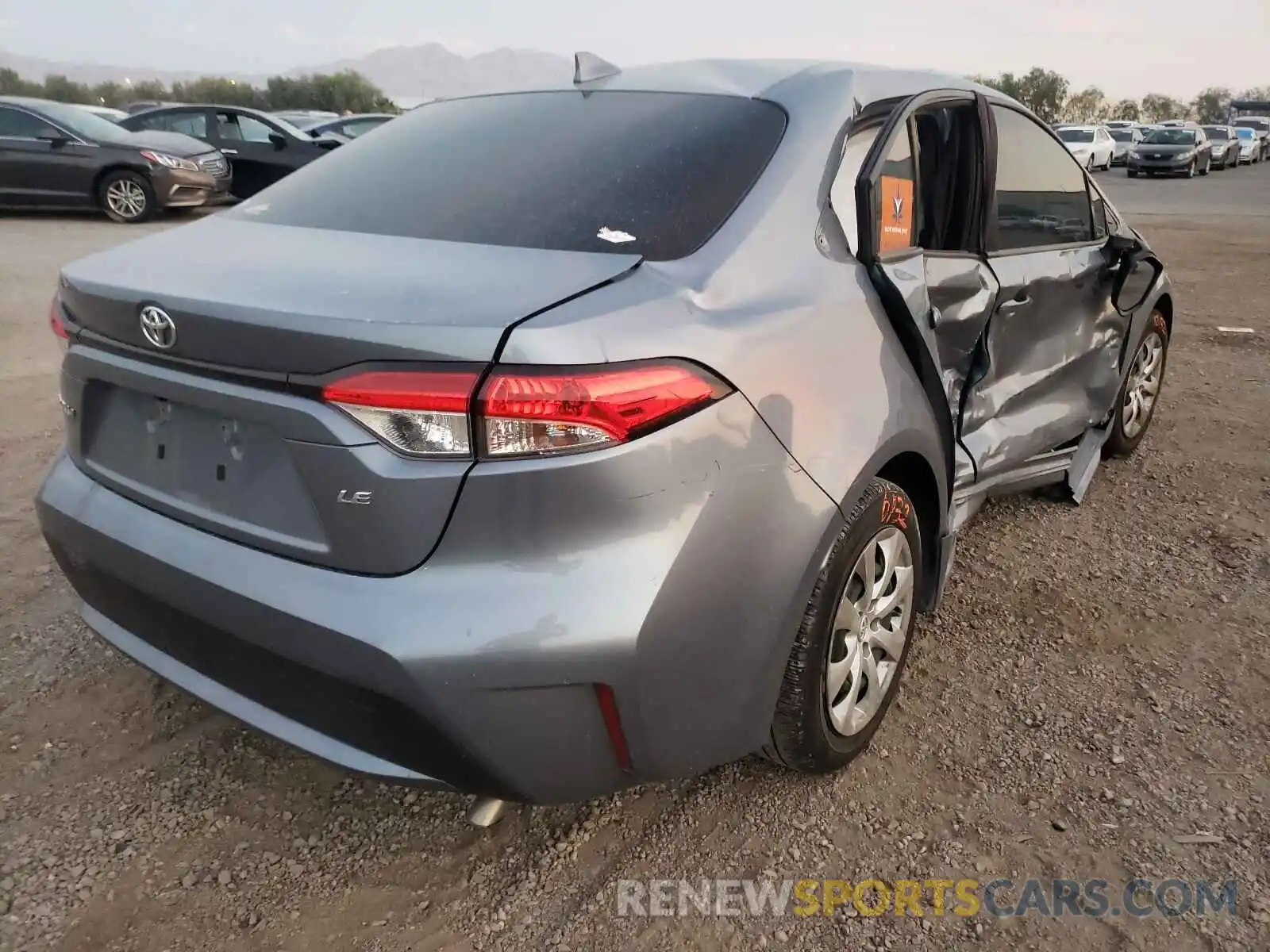 4 Photograph of a damaged car JTDEPRAE7LJ099561 TOYOTA COROLLA 2020