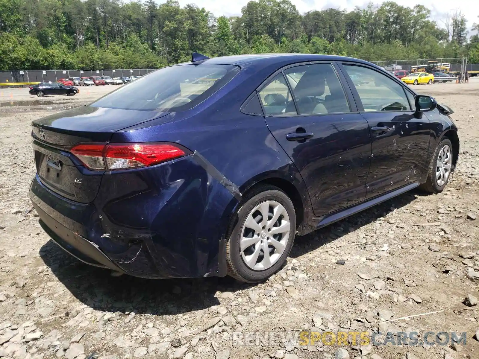 4 Photograph of a damaged car JTDEPRAE7LJ099995 TOYOTA COROLLA 2020