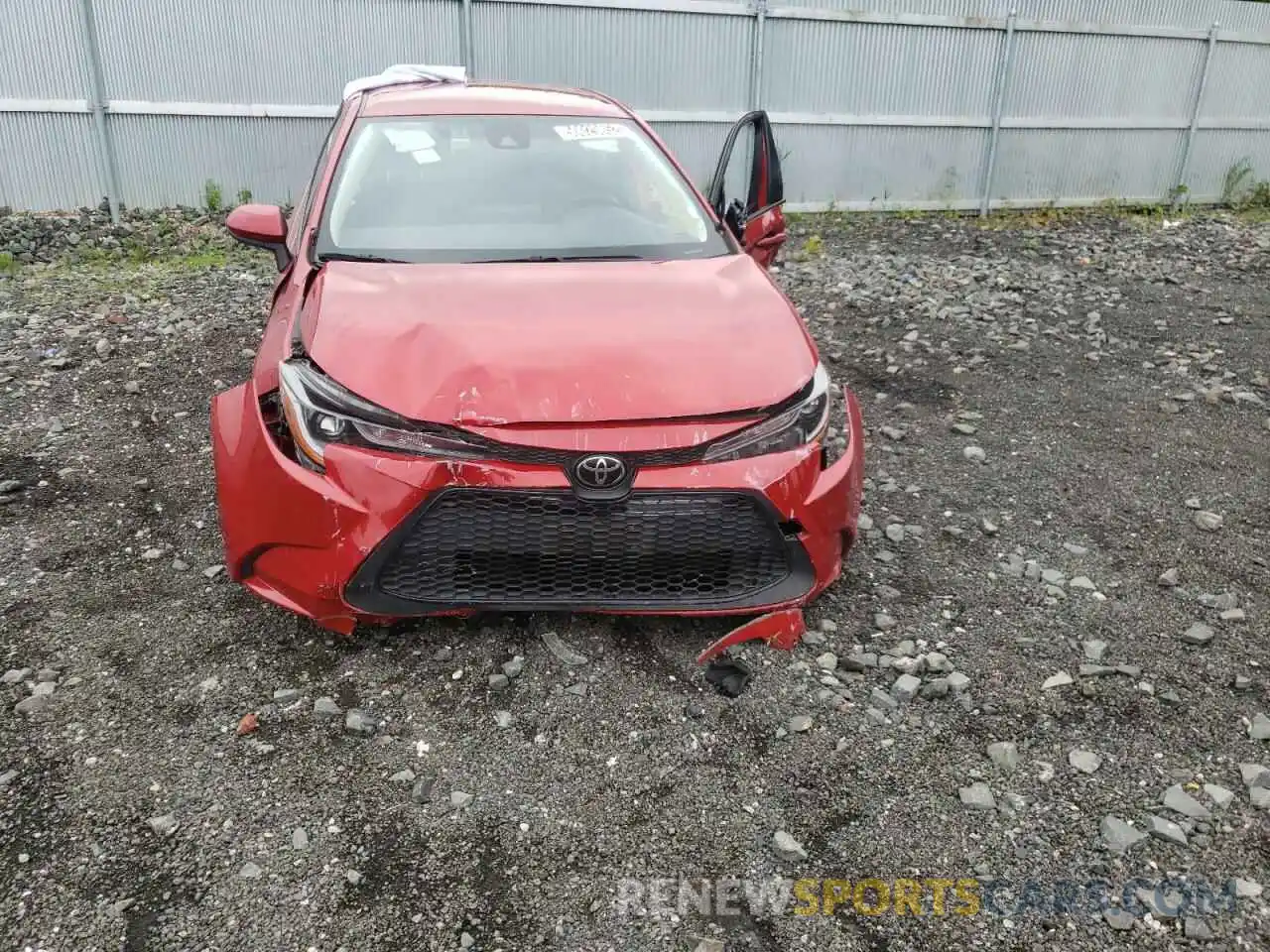 9 Photograph of a damaged car JTDEPRAE7LJ100904 TOYOTA COROLLA 2020