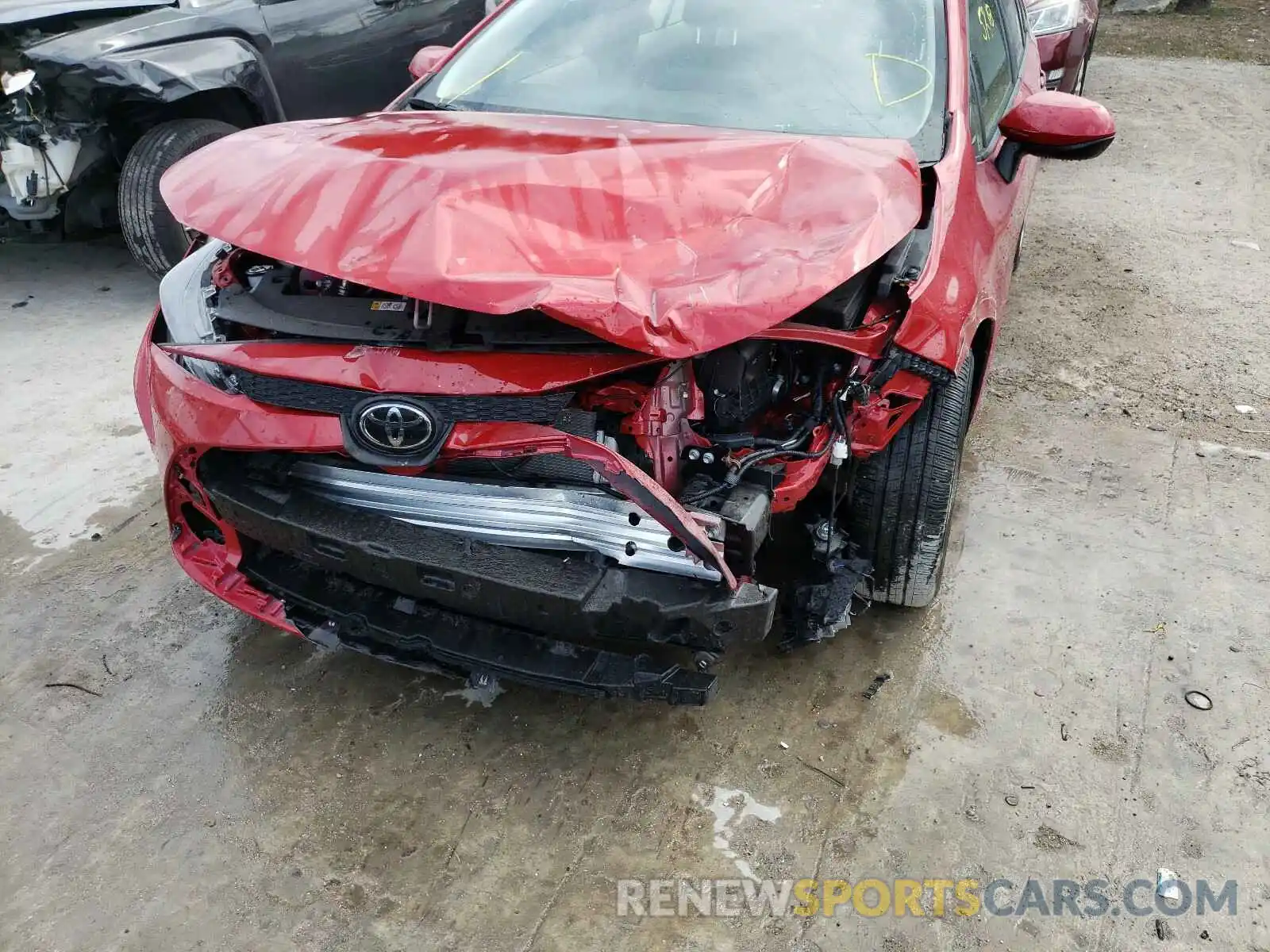 9 Photograph of a damaged car JTDEPRAE7LJ101499 TOYOTA COROLLA 2020