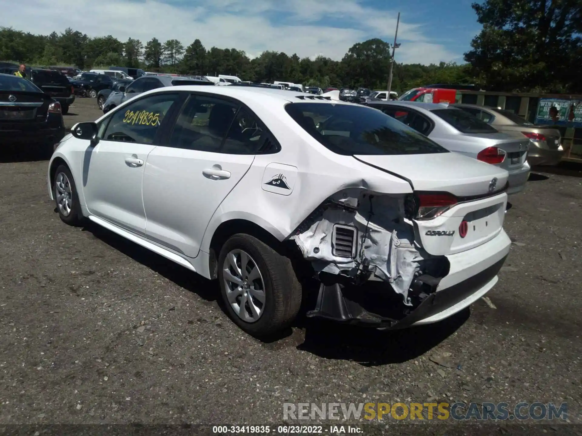 3 Photograph of a damaged car JTDEPRAE7LJ104905 TOYOTA COROLLA 2020