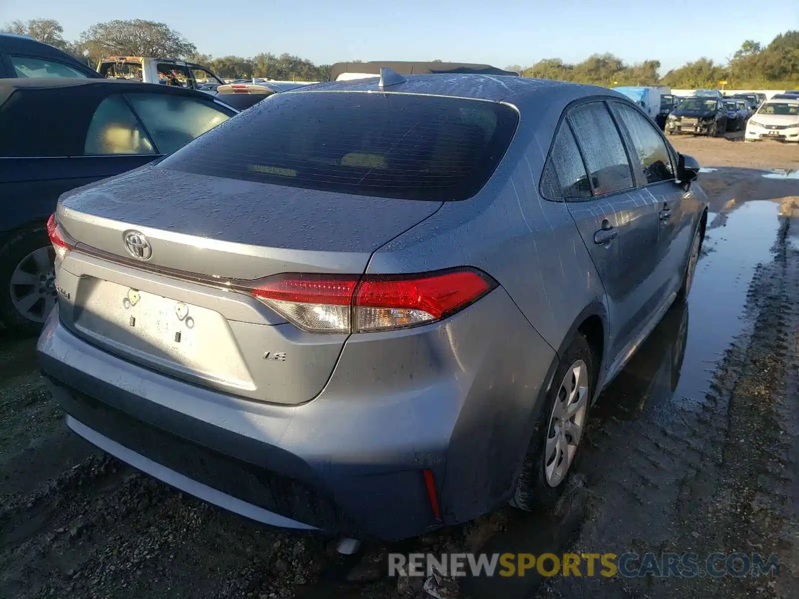 4 Photograph of a damaged car JTDEPRAE7LJ109070 TOYOTA COROLLA 2020