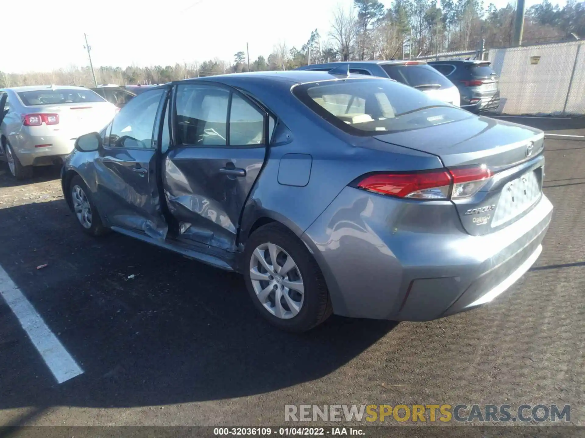 3 Photograph of a damaged car JTDEPRAE7LJ109893 TOYOTA COROLLA 2020