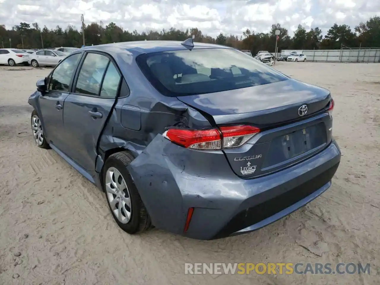 3 Photograph of a damaged car JTDEPRAE7LJ111370 TOYOTA COROLLA 2020