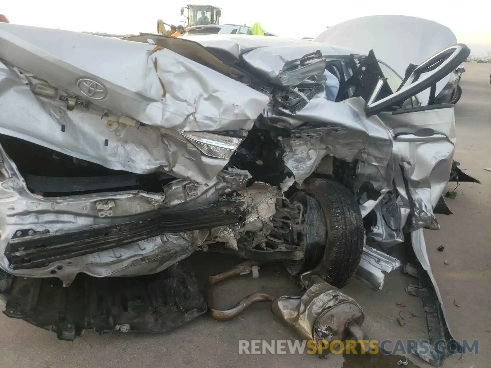 9 Photograph of a damaged car JTDEPRAE7LJ113118 TOYOTA COROLLA 2020