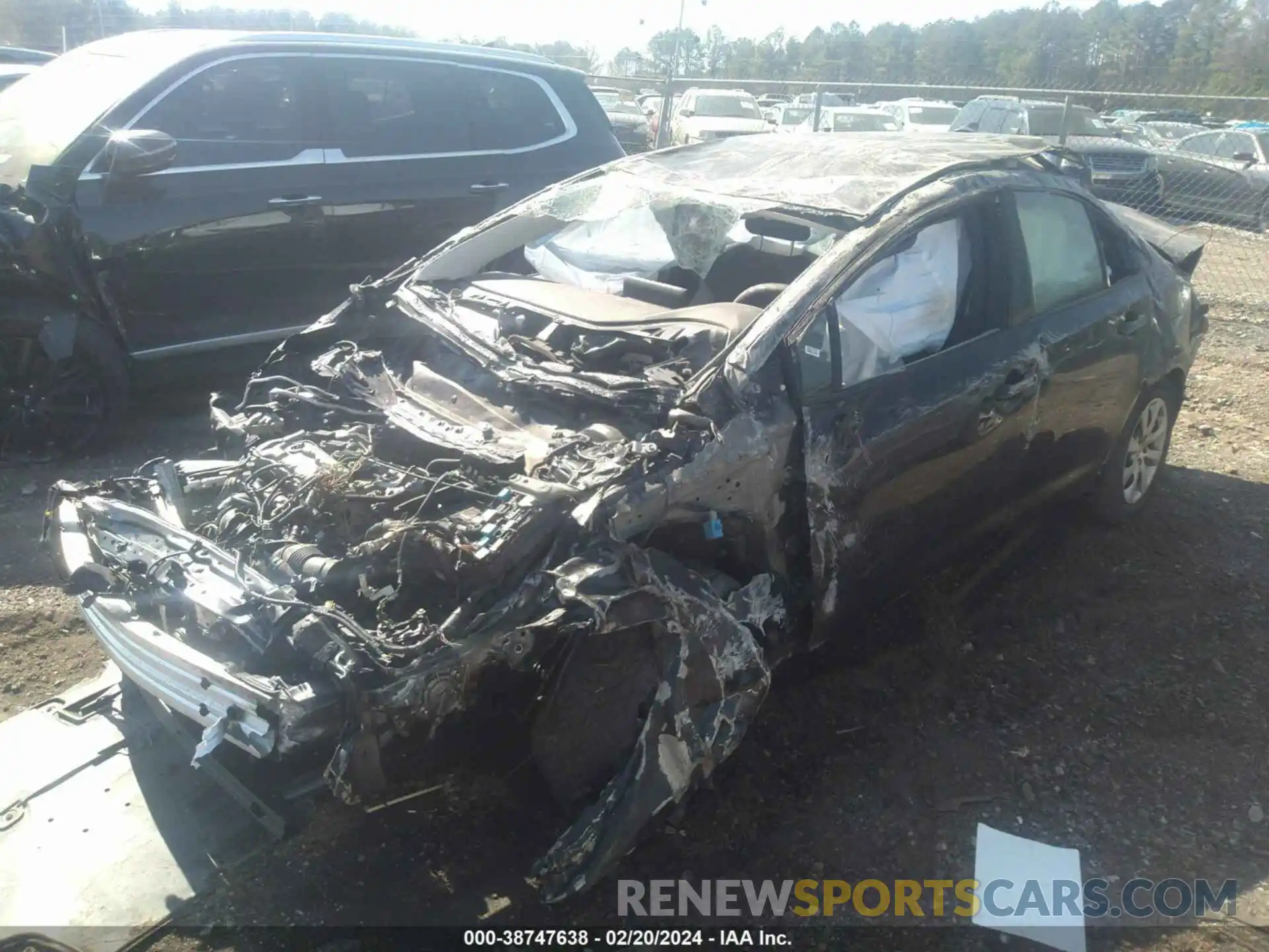 17 Photograph of a damaged car JTDEPRAE7LJ113846 TOYOTA COROLLA 2020