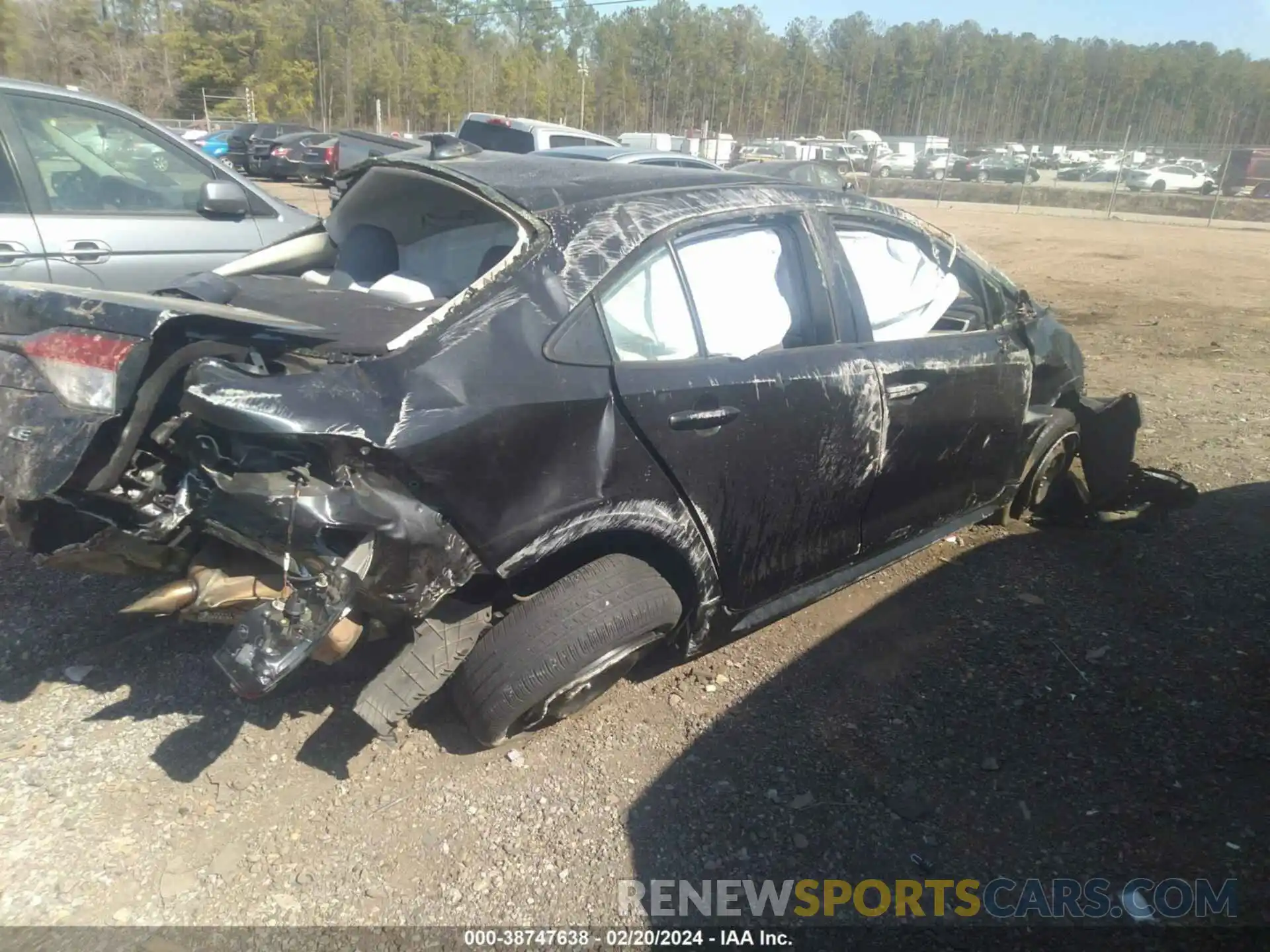 4 Photograph of a damaged car JTDEPRAE7LJ113846 TOYOTA COROLLA 2020