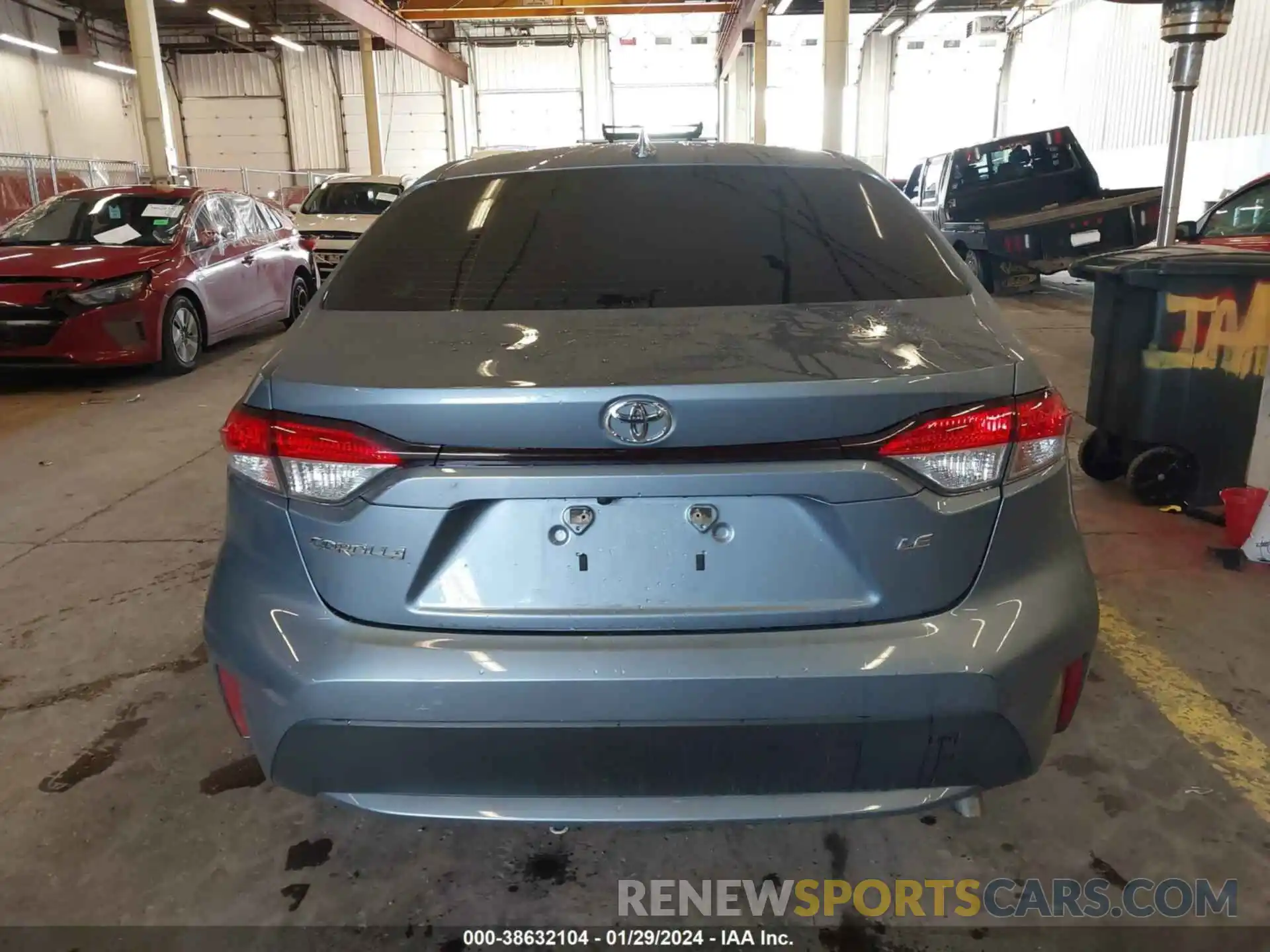 16 Photograph of a damaged car JTDEPRAE7LJ114270 TOYOTA COROLLA 2020