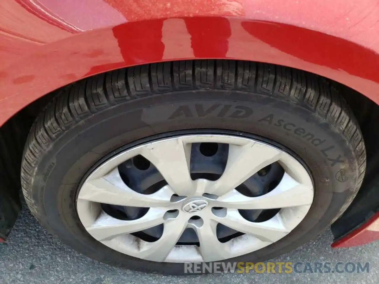 9 Photograph of a damaged car JTDEPRAE7LJ114527 TOYOTA COROLLA 2020