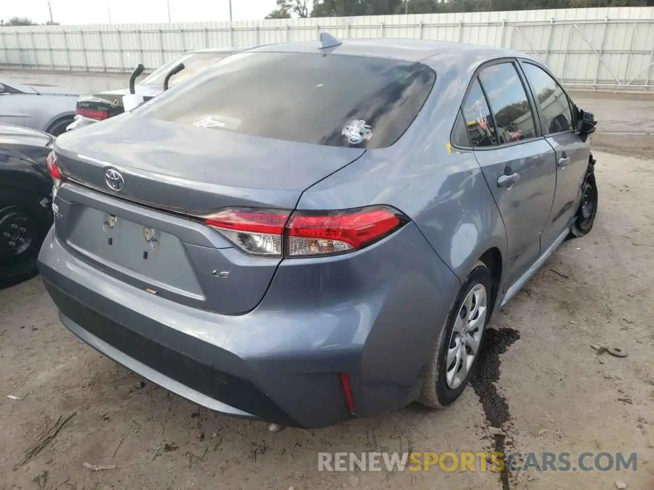 4 Photograph of a damaged car JTDEPRAE7LJ116004 TOYOTA COROLLA 2020