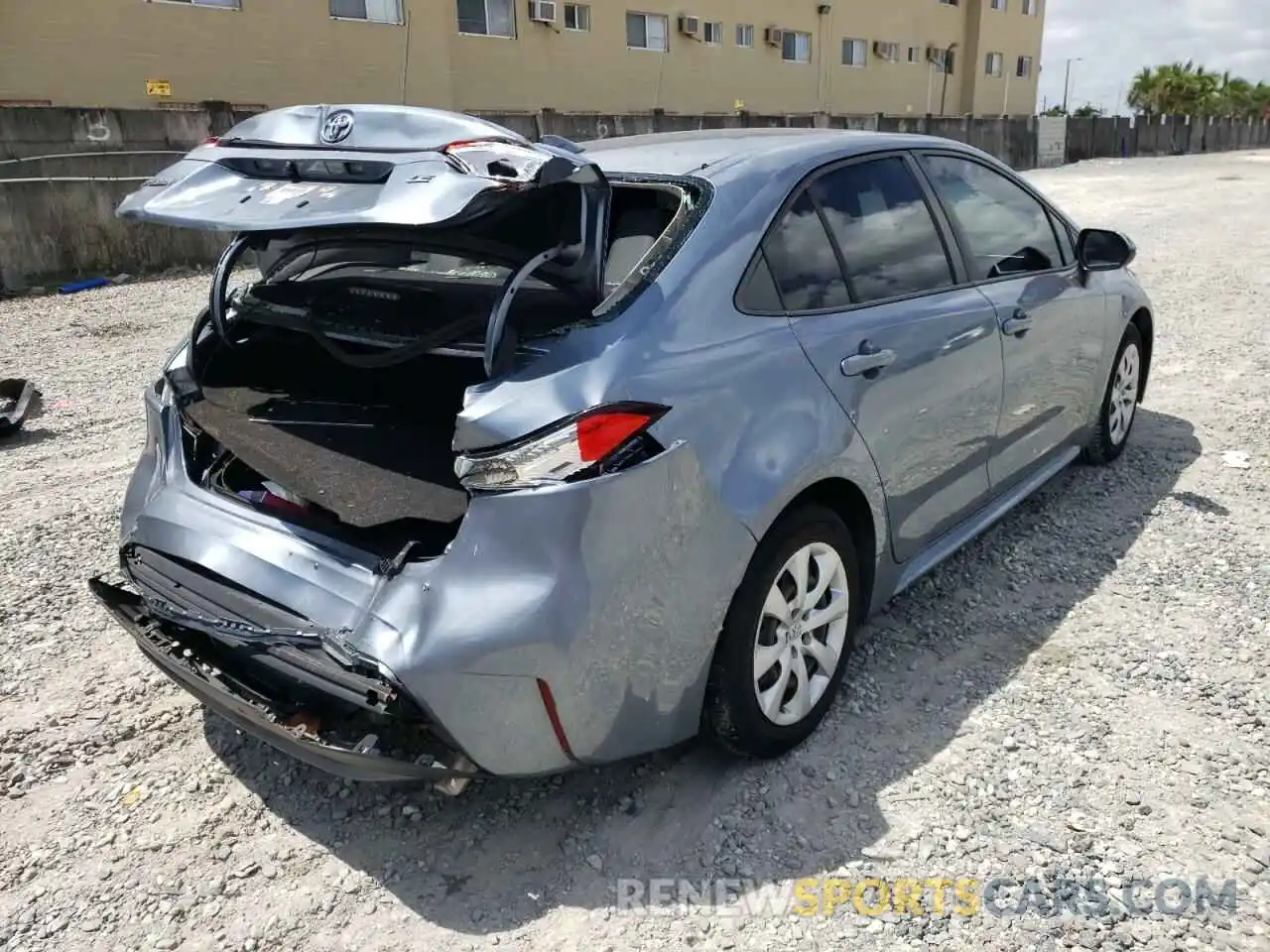 4 Photograph of a damaged car JTDEPRAE8LJ000228 TOYOTA COROLLA 2020