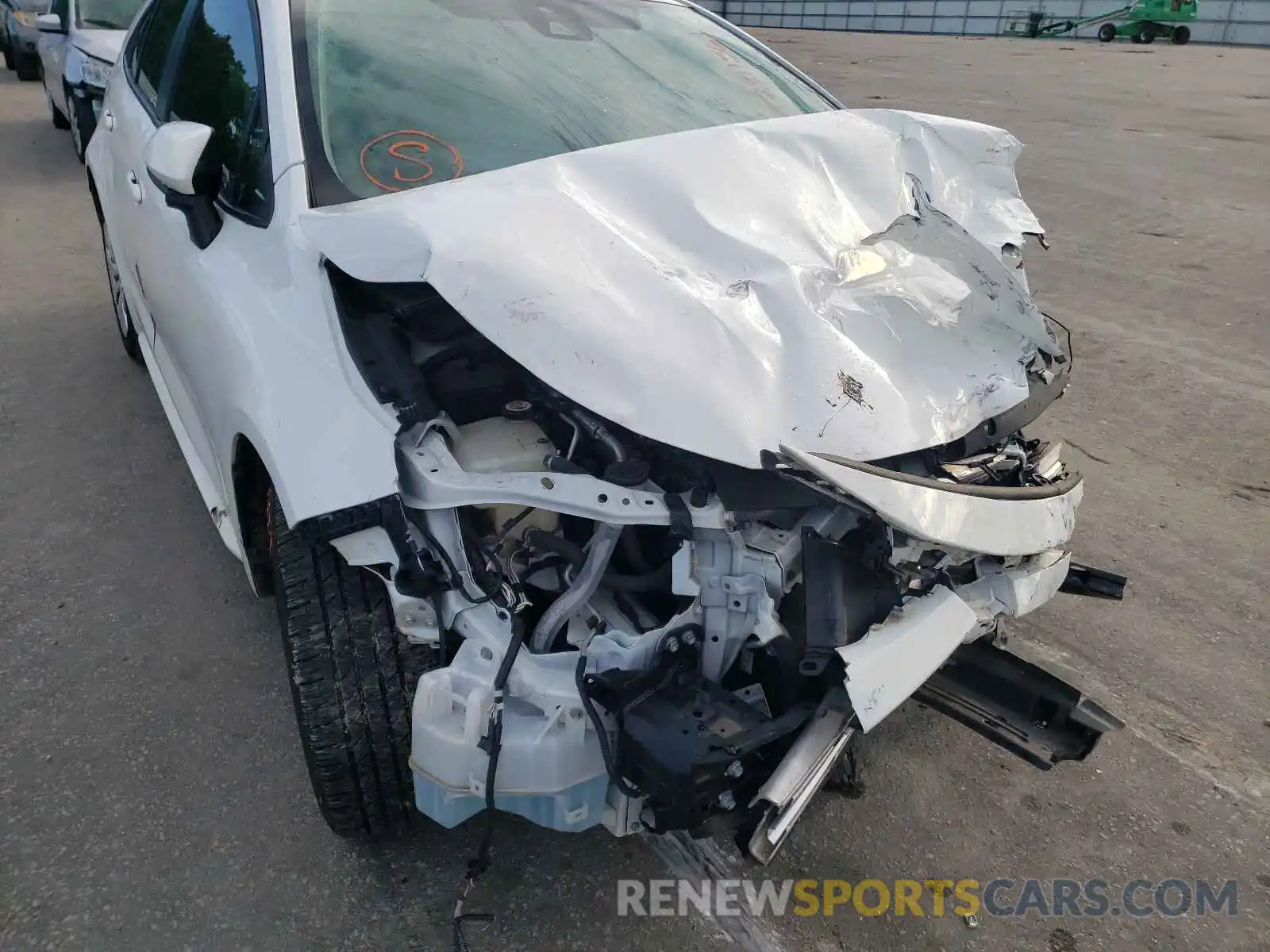 9 Photograph of a damaged car JTDEPRAE8LJ004358 TOYOTA COROLLA 2020