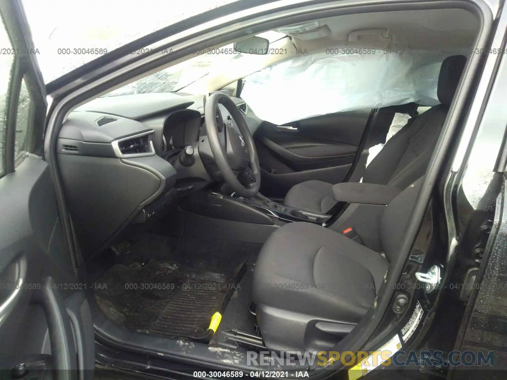 5 Photograph of a damaged car JTDEPRAE8LJ005381 TOYOTA COROLLA 2020