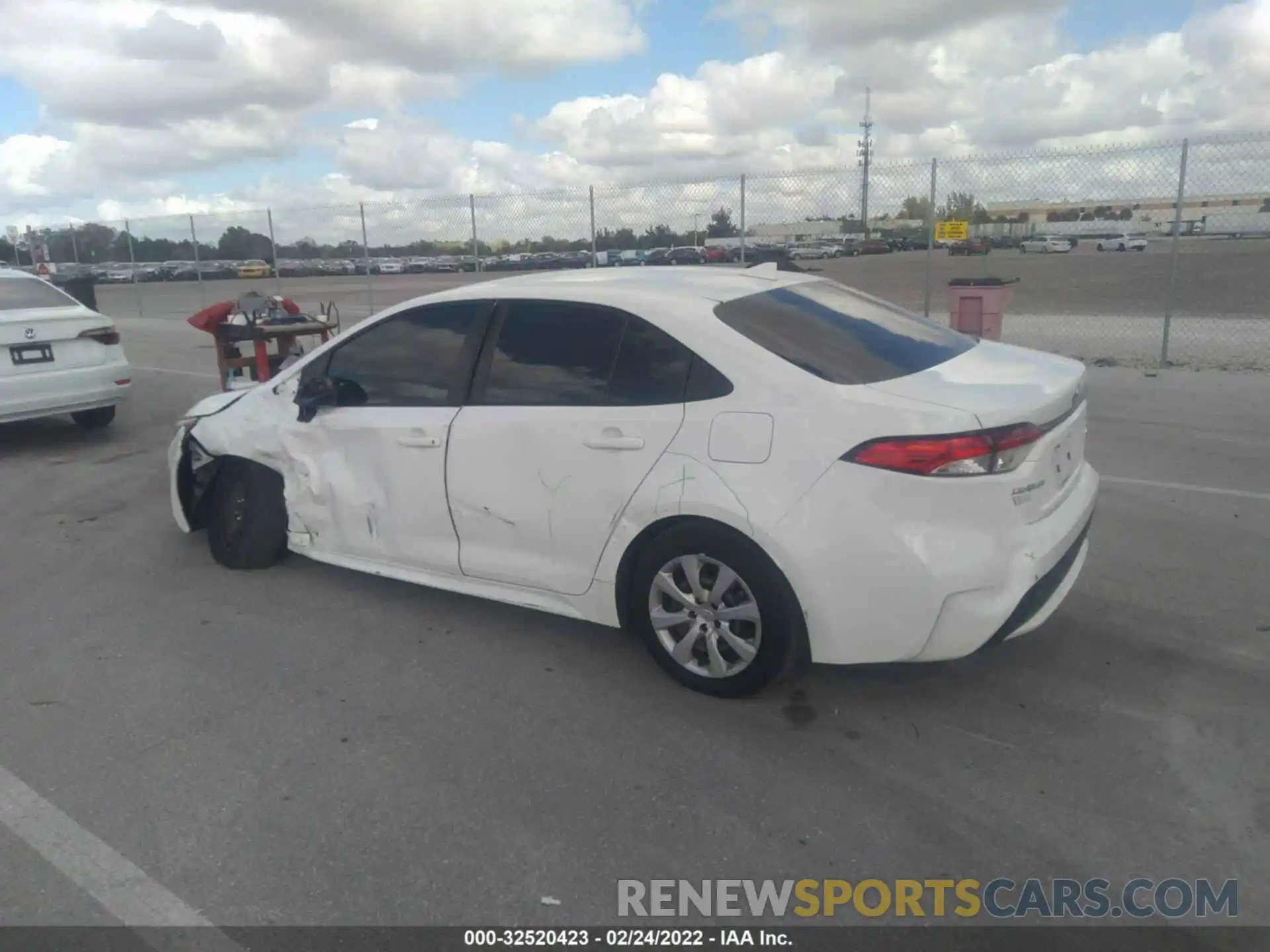 3 Photograph of a damaged car JTDEPRAE8LJ006370 TOYOTA COROLLA 2020