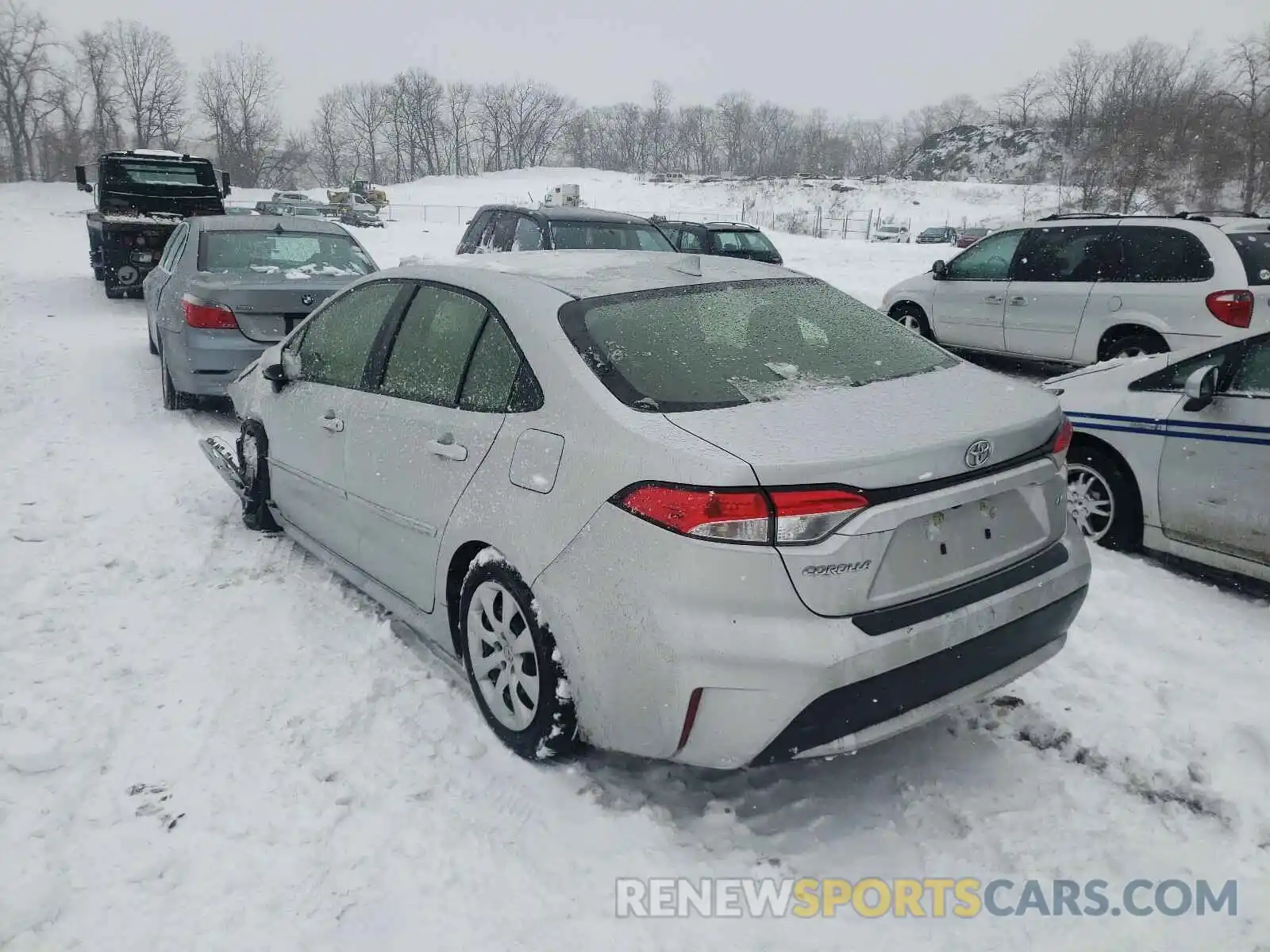 3 Photograph of a damaged car JTDEPRAE8LJ007244 TOYOTA COROLLA 2020