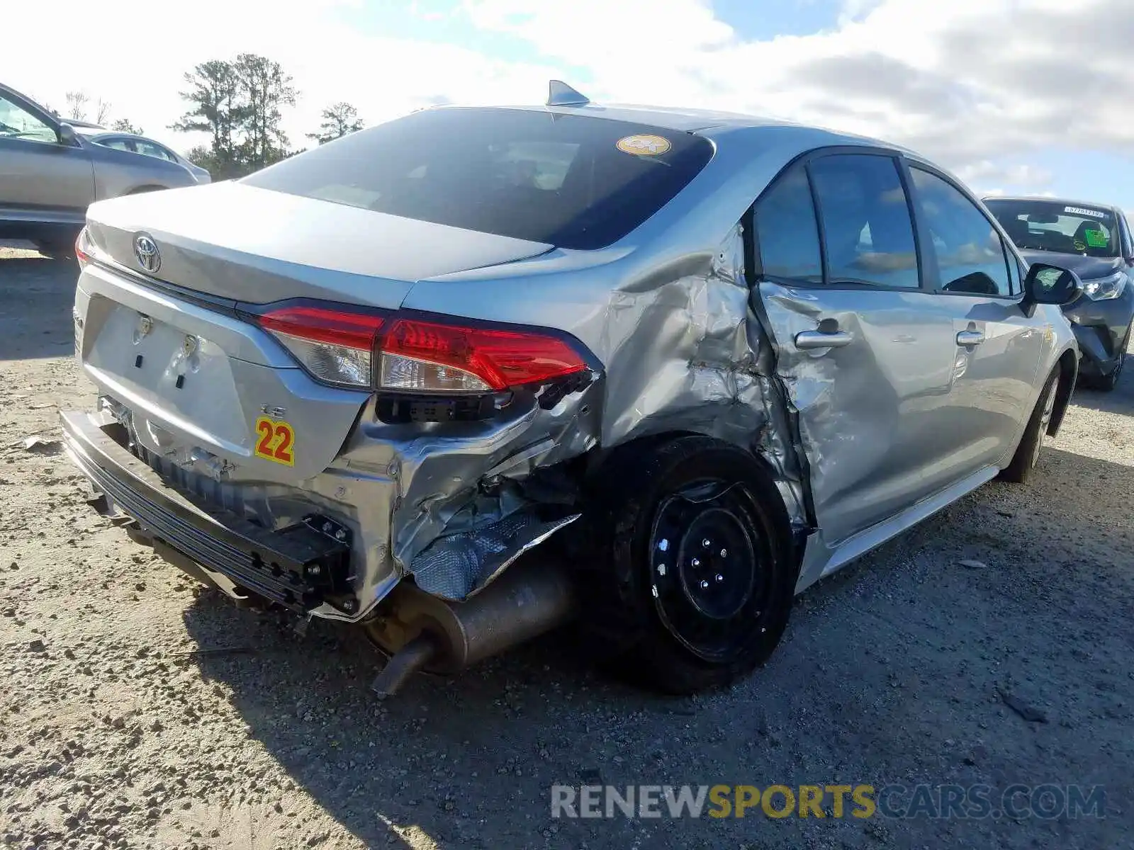 4 Photograph of a damaged car JTDEPRAE8LJ011164 TOYOTA COROLLA 2020