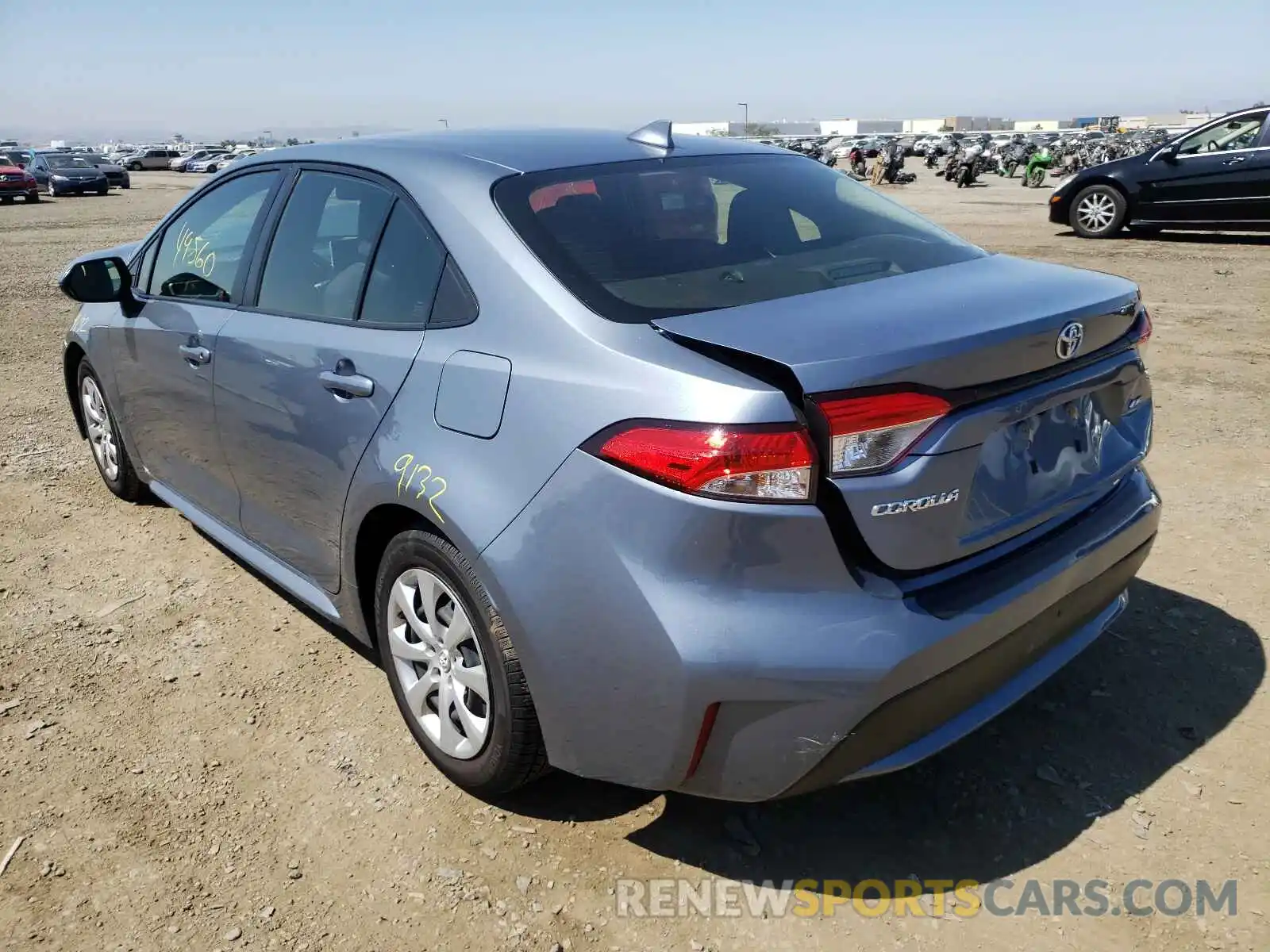 3 Photograph of a damaged car JTDEPRAE8LJ013822 TOYOTA COROLLA 2020