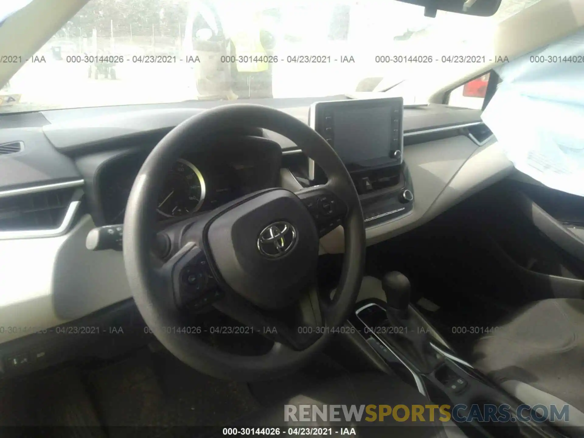 5 Photograph of a damaged car JTDEPRAE8LJ013934 TOYOTA COROLLA 2020