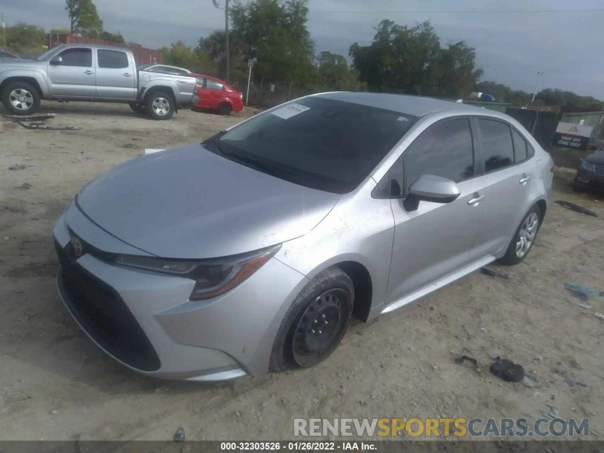 2 Photograph of a damaged car JTDEPRAE8LJ016834 TOYOTA COROLLA 2020