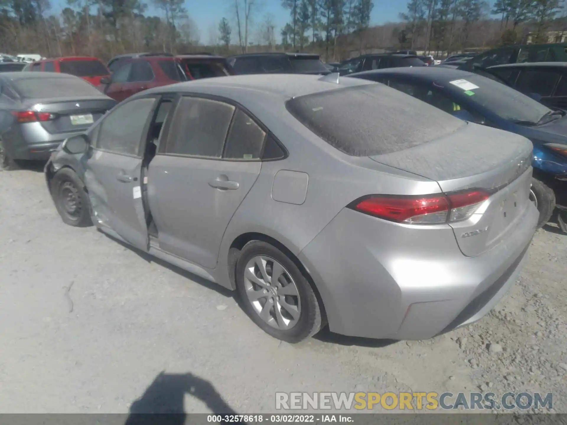 3 Photograph of a damaged car JTDEPRAE8LJ017787 TOYOTA COROLLA 2020