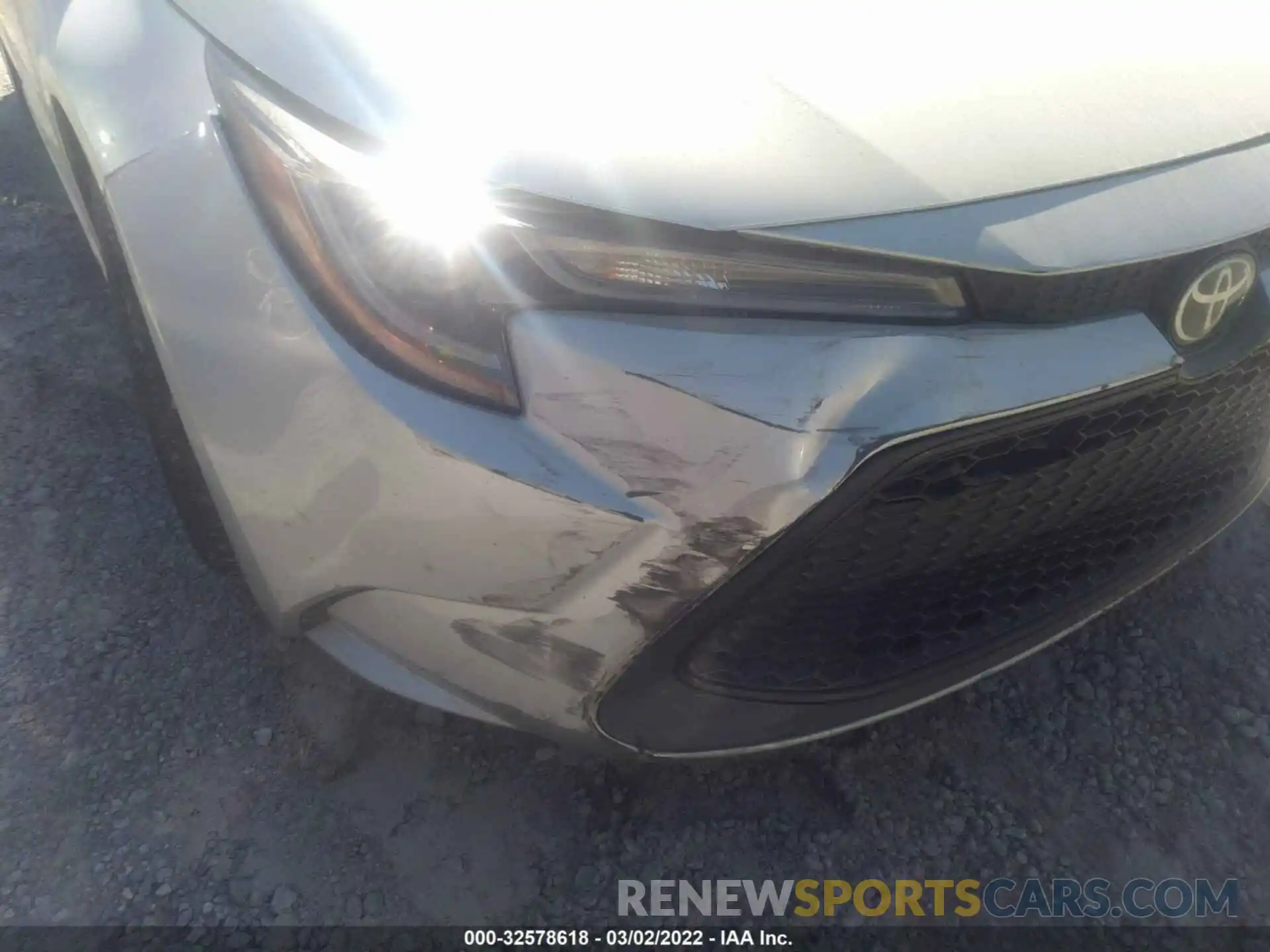 6 Photograph of a damaged car JTDEPRAE8LJ017787 TOYOTA COROLLA 2020