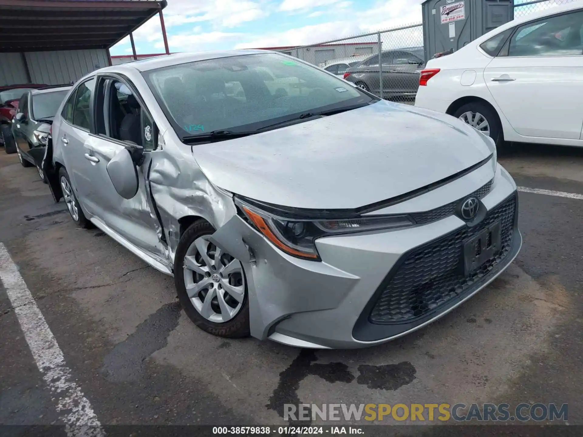 1 Photograph of a damaged car JTDEPRAE8LJ018681 TOYOTA COROLLA 2020