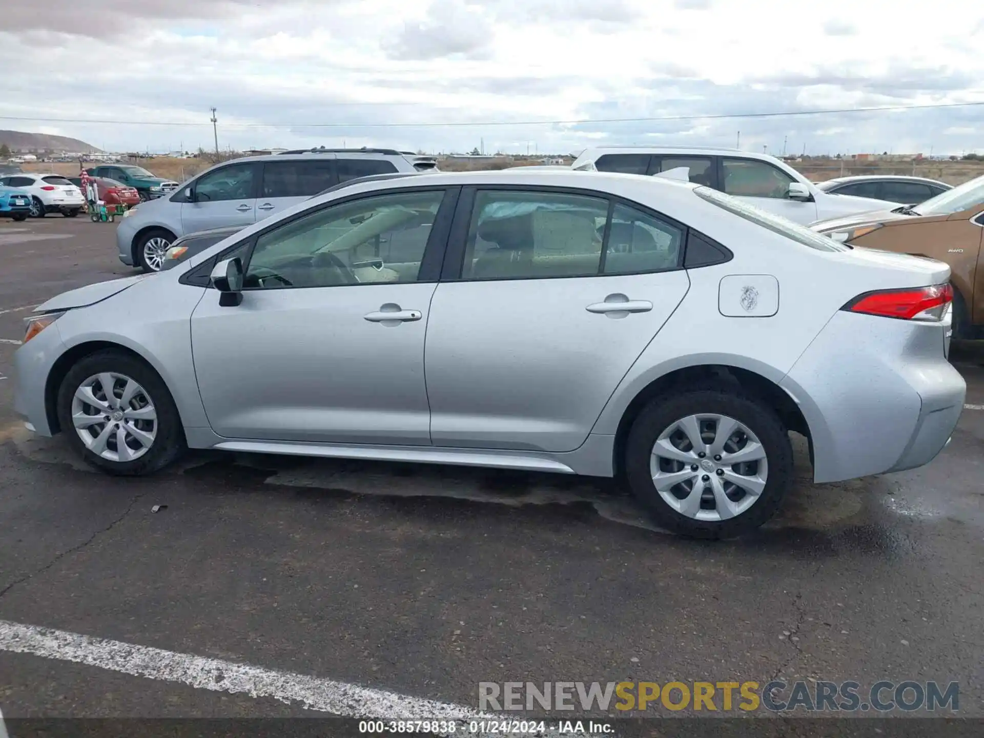 14 Photograph of a damaged car JTDEPRAE8LJ018681 TOYOTA COROLLA 2020