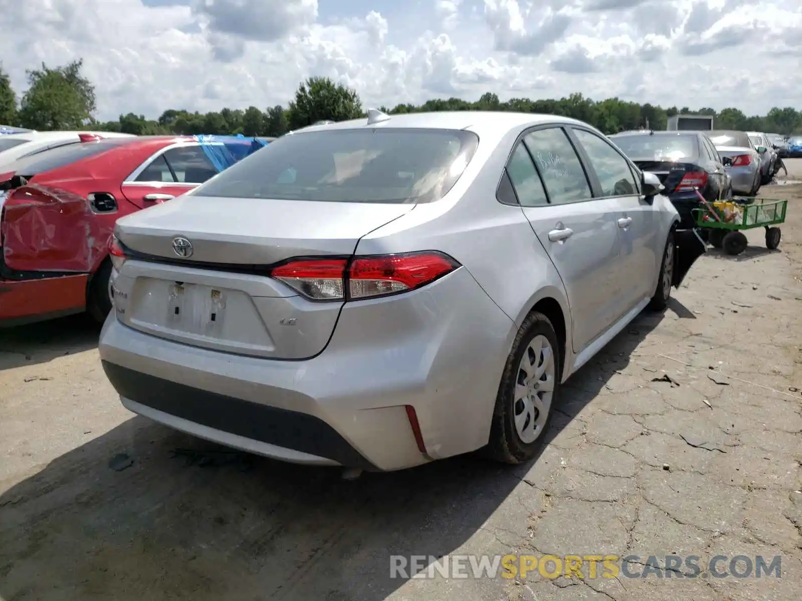 4 Photograph of a damaged car JTDEPRAE8LJ020270 TOYOTA COROLLA 2020