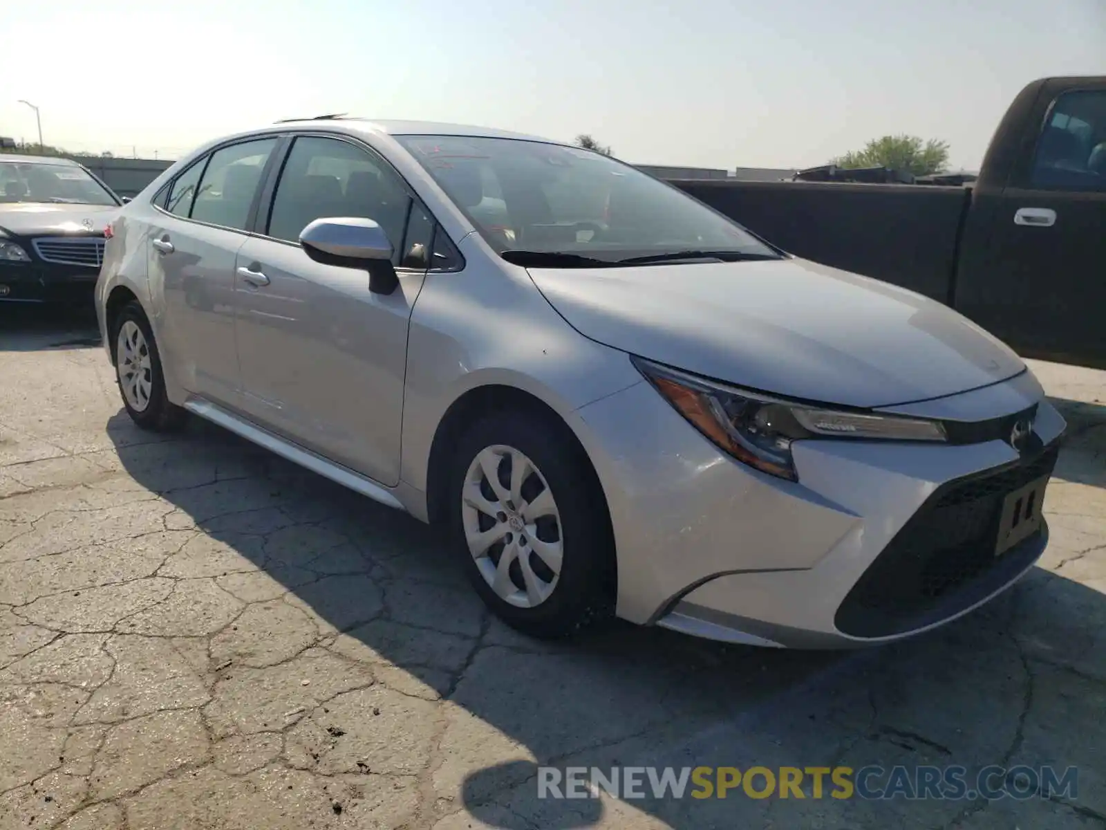 1 Photograph of a damaged car JTDEPRAE8LJ020446 TOYOTA COROLLA 2020