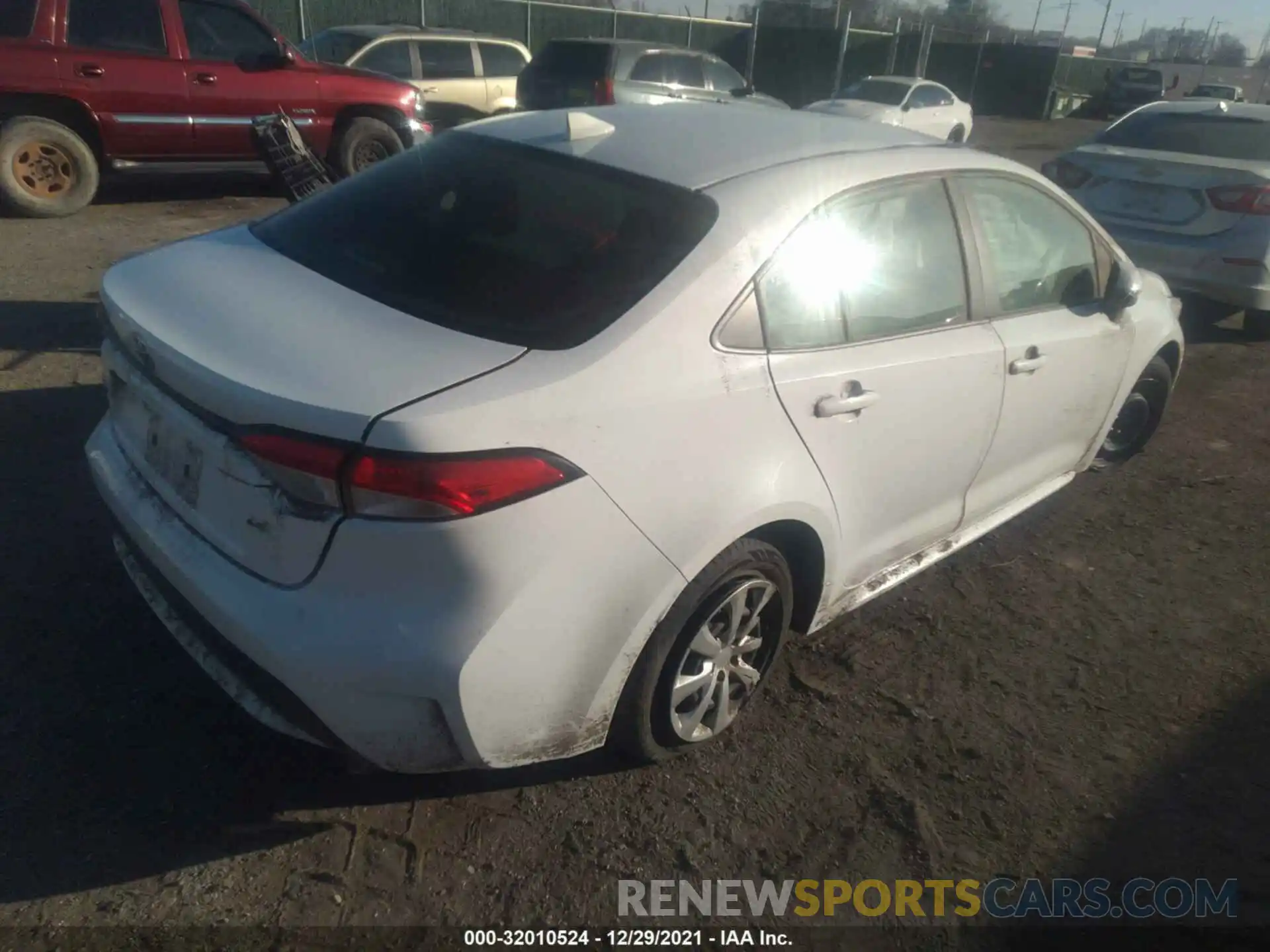 4 Photograph of a damaged car JTDEPRAE8LJ021208 TOYOTA COROLLA 2020